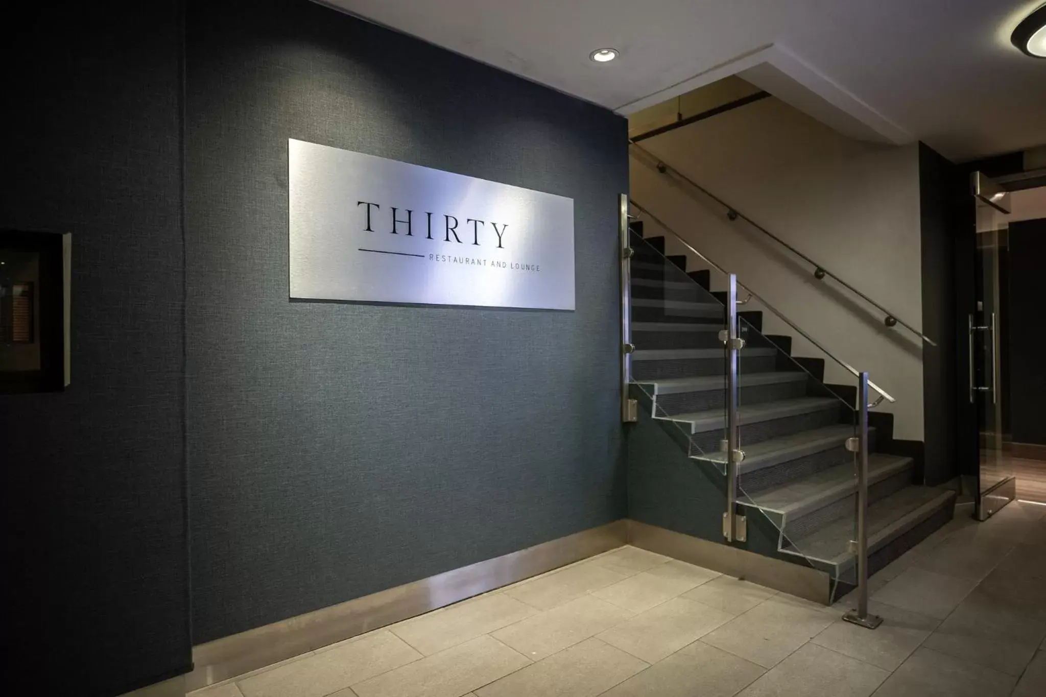 Restaurant/places to eat in Holiday Inn Toronto Downtown Centre by IHG Restaurant/places to eat in Holiday Inn Toronto Downtown Centre by IHG