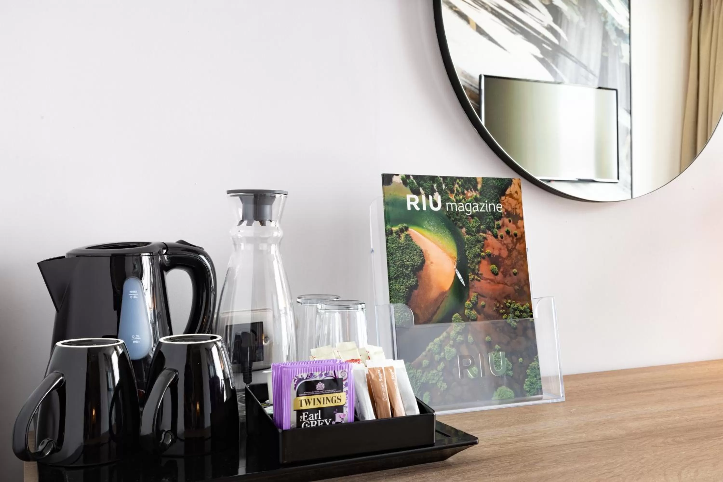 Coffee/tea facilities in Riu Plaza London Victoria