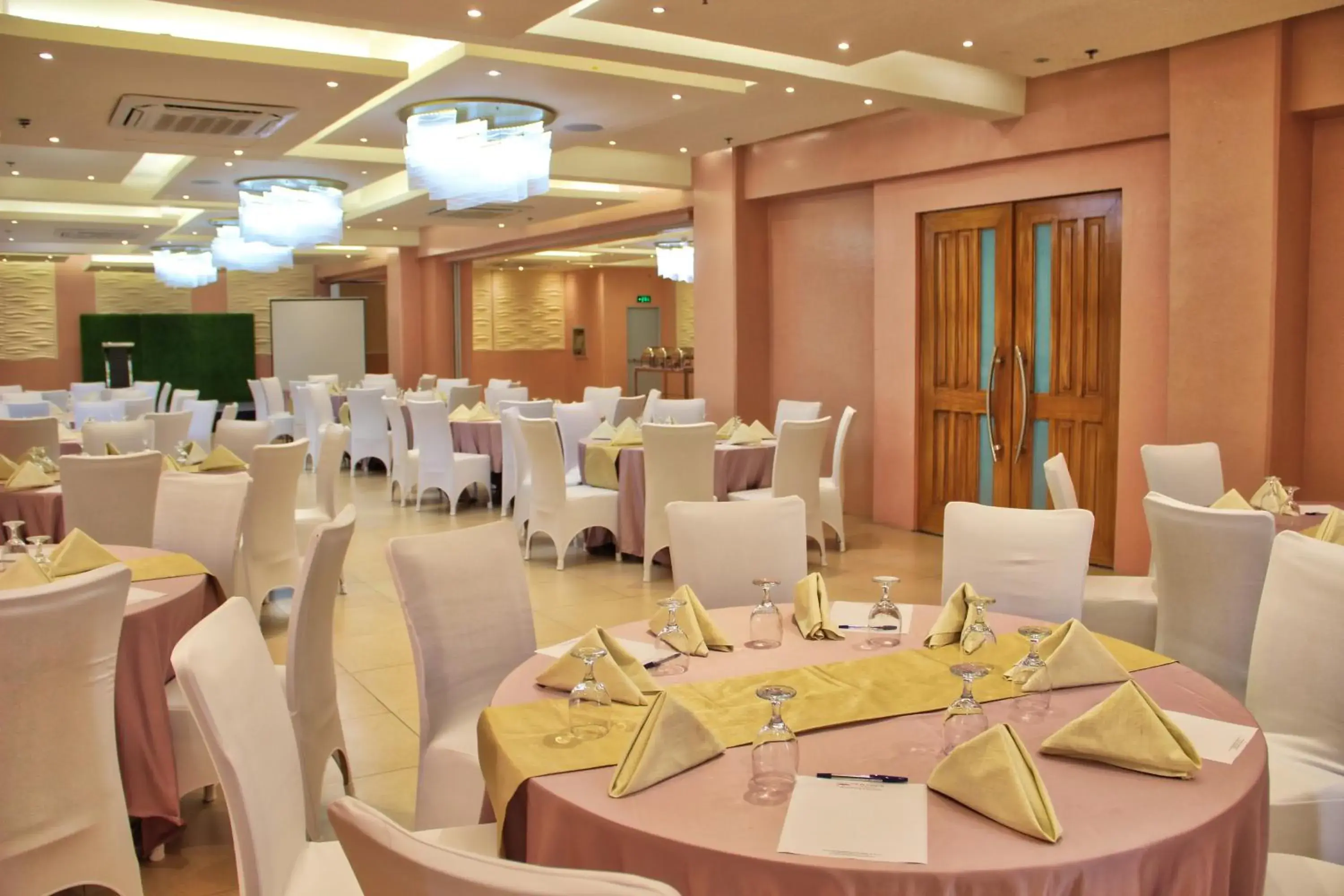 Banquet/Function facilities, Restaurant/Places to Eat in New Dawn Plus