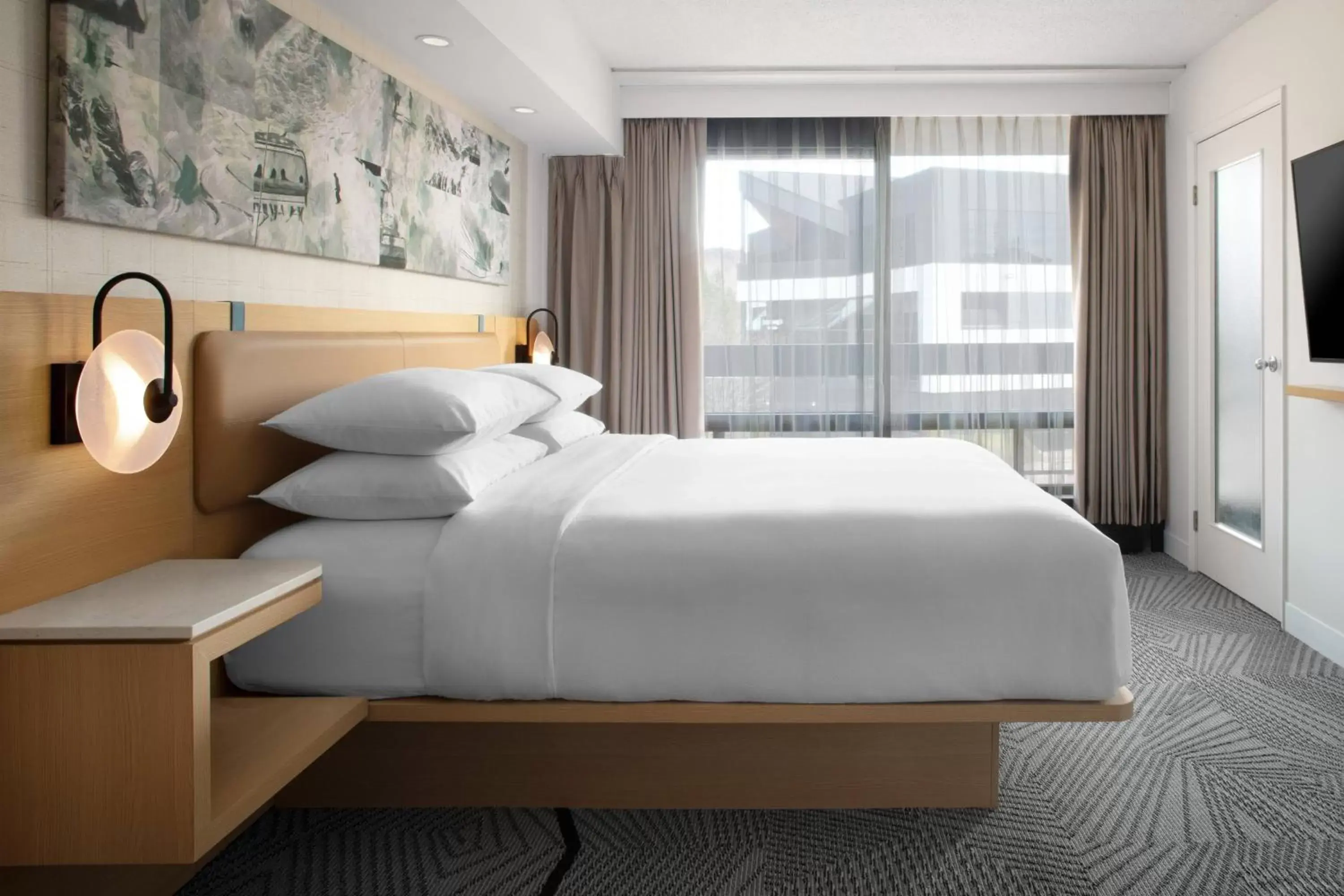 Bedroom, Bed in Delta Hotels by Marriott Mont Sainte-Anne, Resort & Convention Center