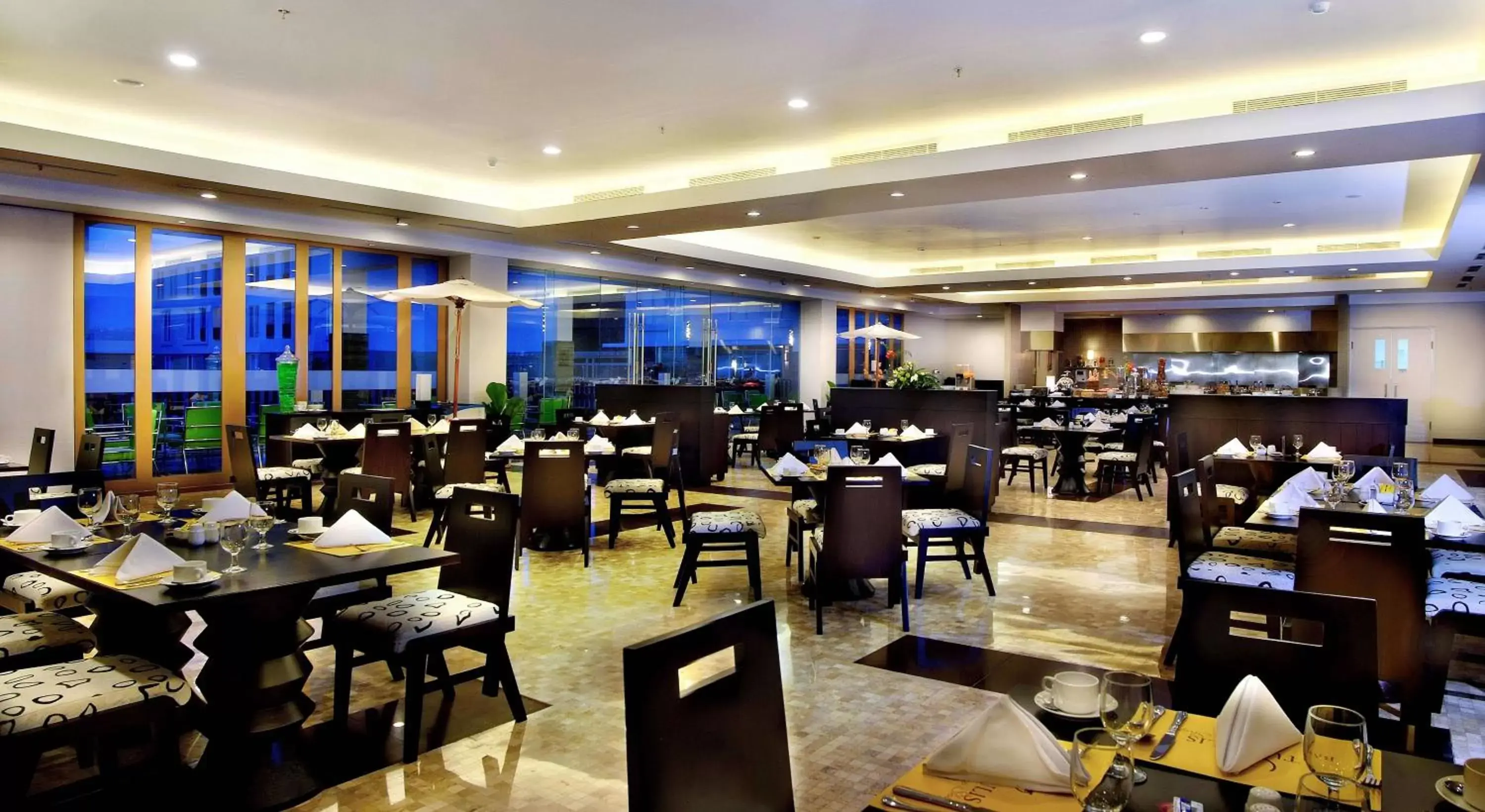 Restaurant/Places to Eat in ASTON Bogor Hotel and Resort