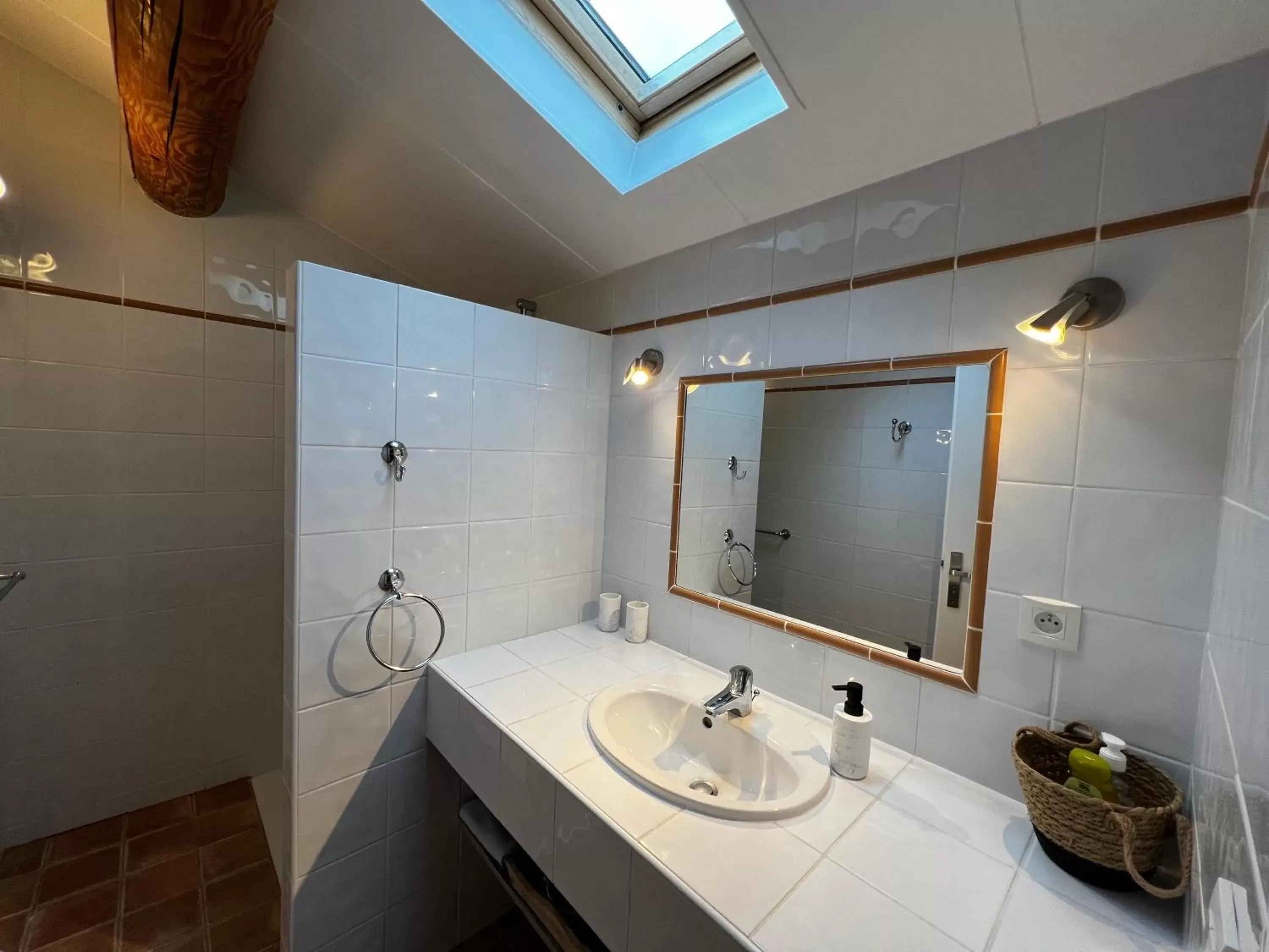 Bathroom in Le clos des songes.