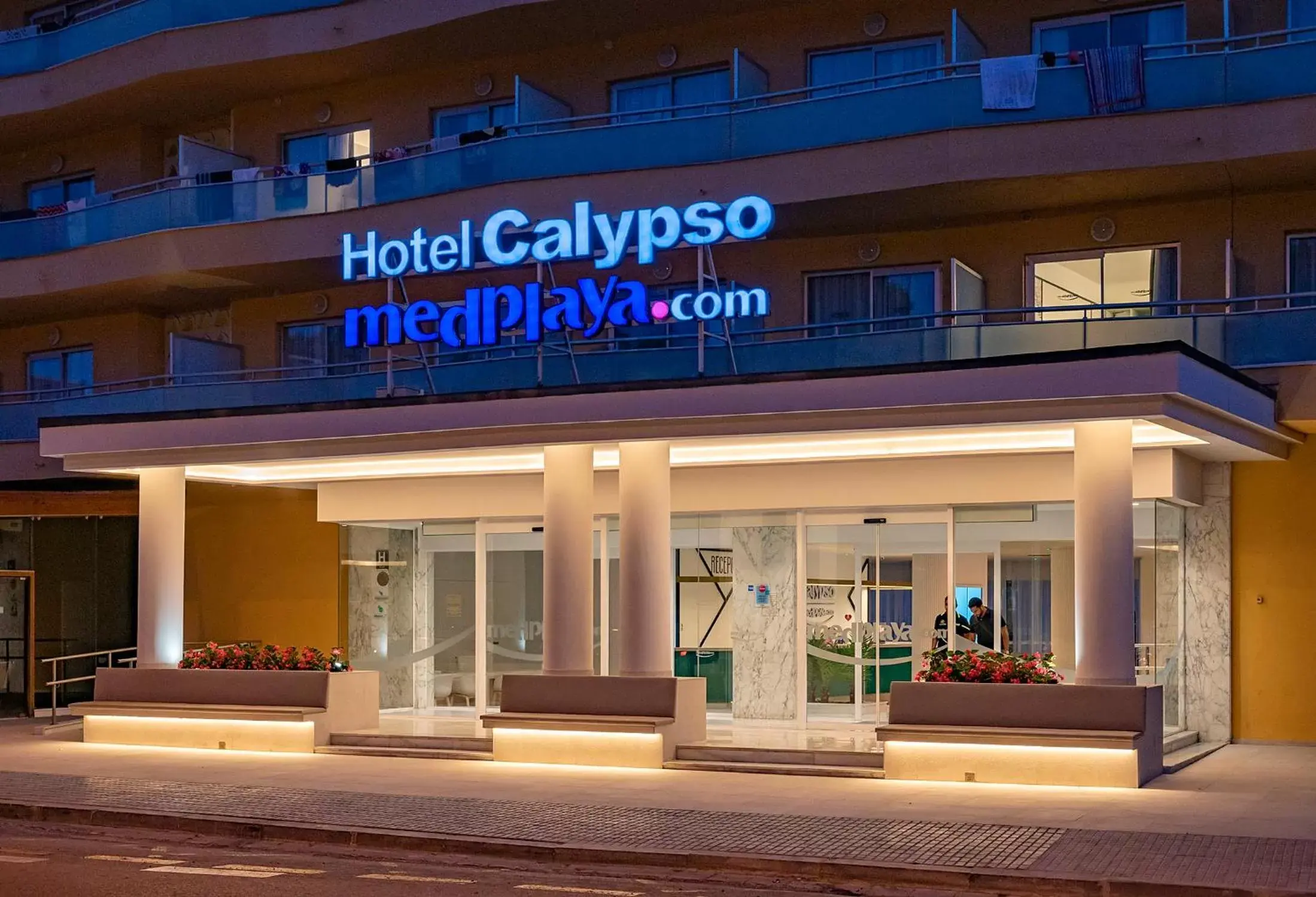 Property building in Medplaya Hotel Calypso