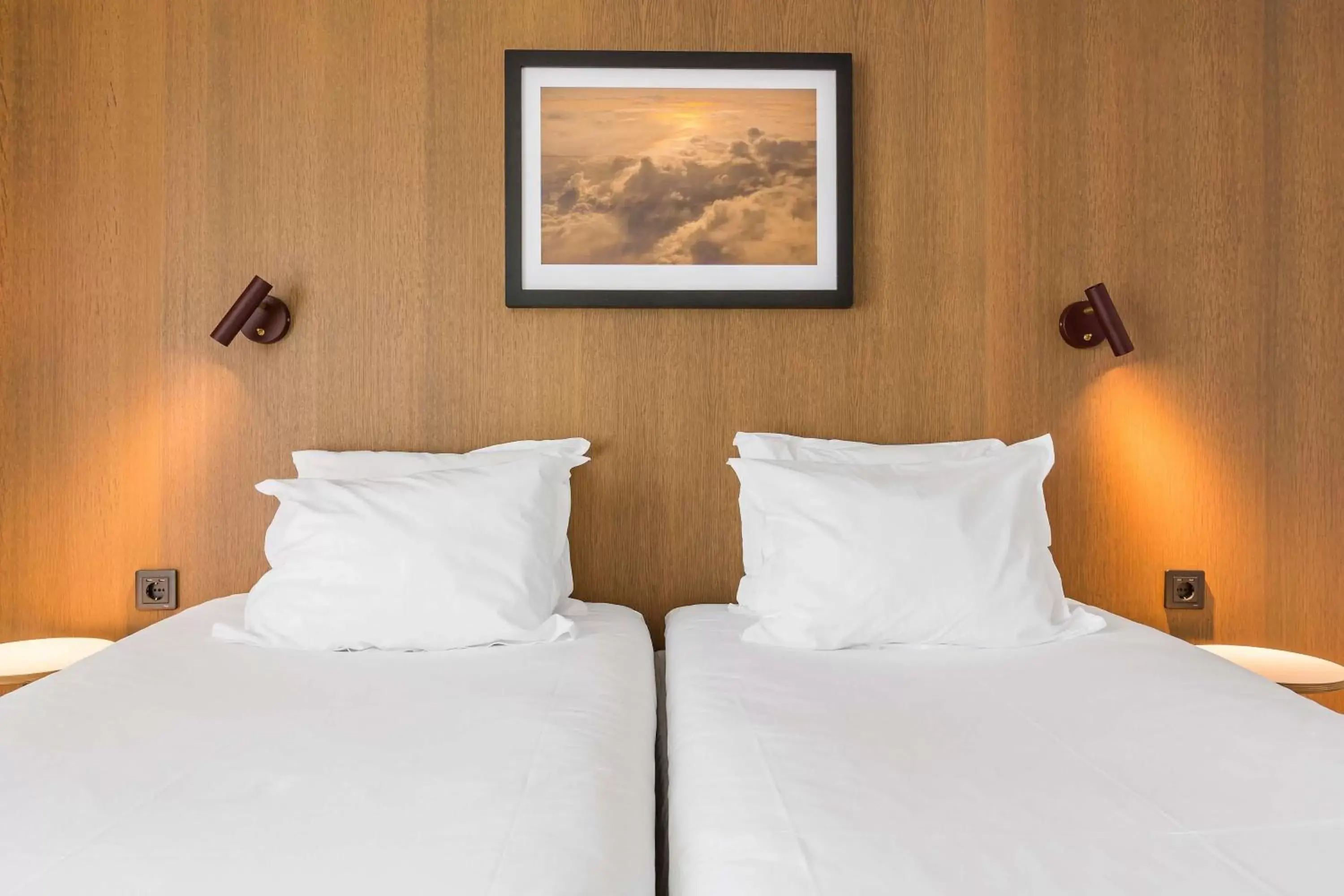 Bedroom, Bed in Best Western Plus Ten Hotel Bedroom, Bed in Best Western Plus Ten Hotel