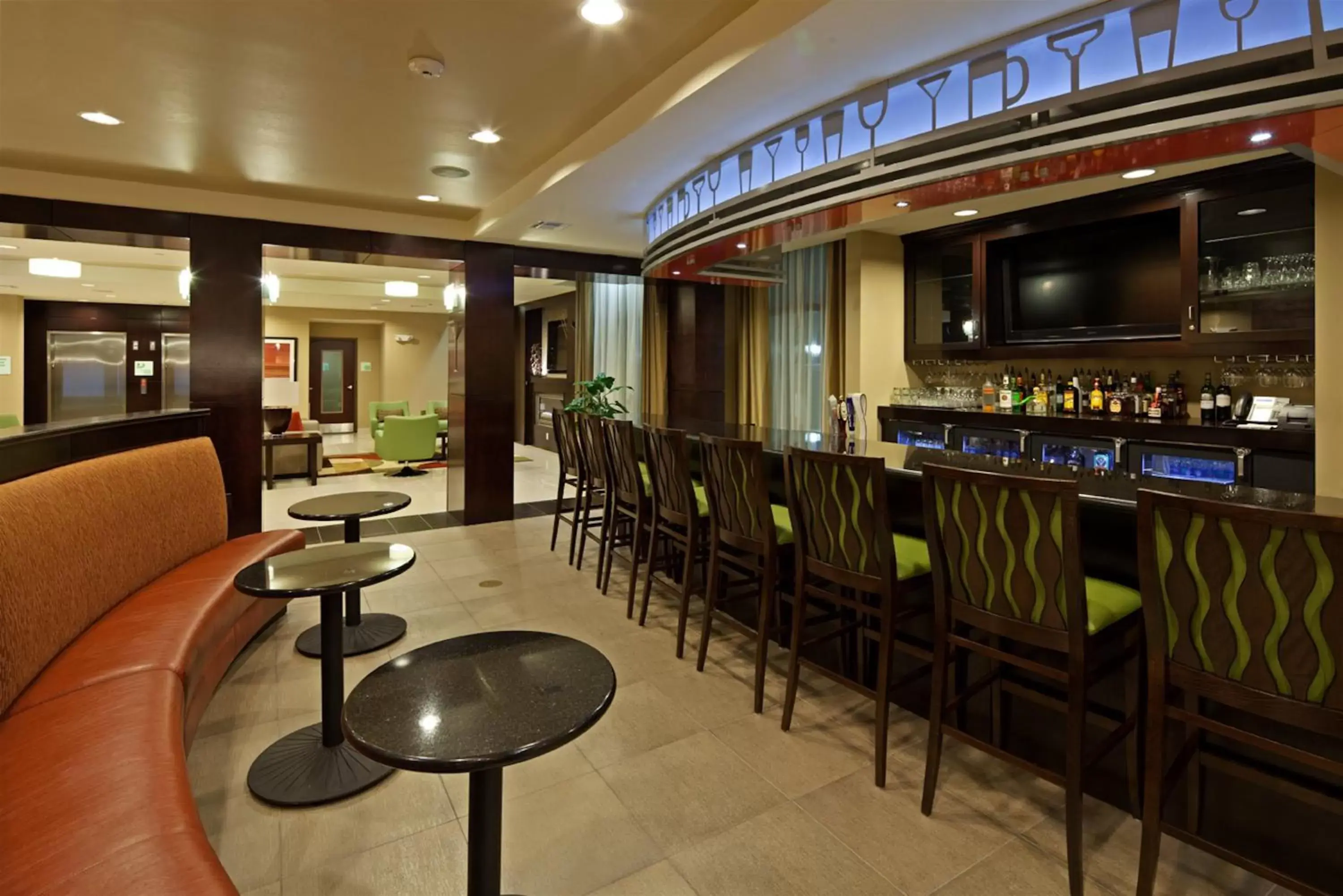 Lounge or bar, Lounge/Bar in Holiday Inn Mobile Airport, an IHG Hotel