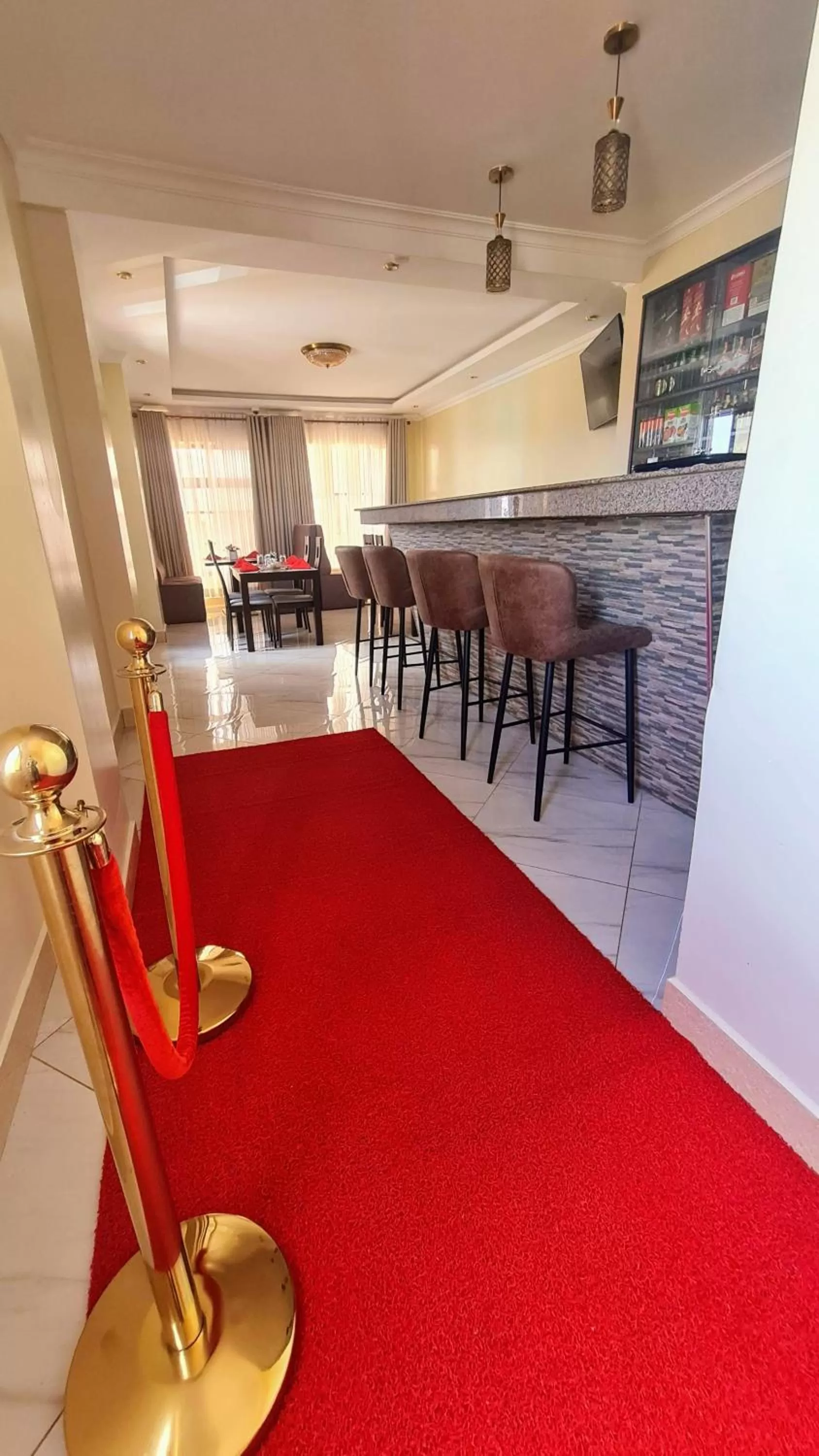 Restaurant/places to eat in LA BEILA HOTEL MERU