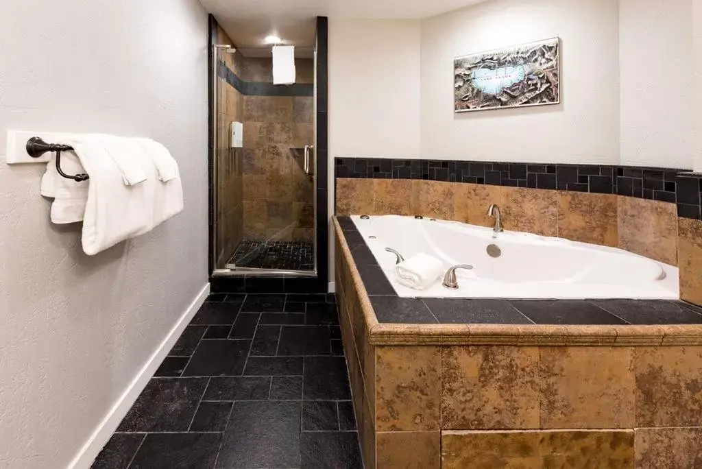 Bathroom in Black Bear Lodge