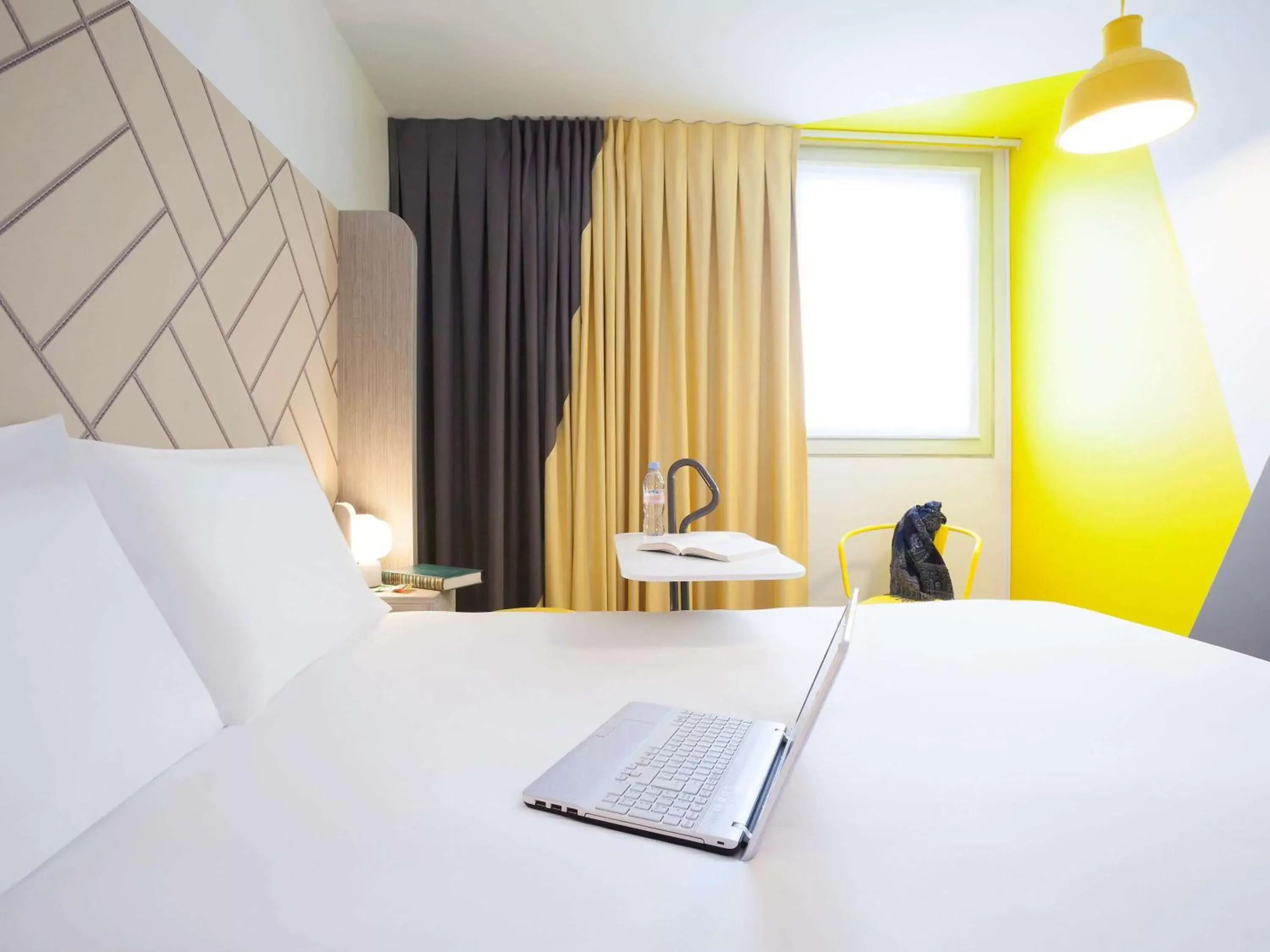 Photo of the whole room, Bed in Ibis Styles Paris Massena Olympiades