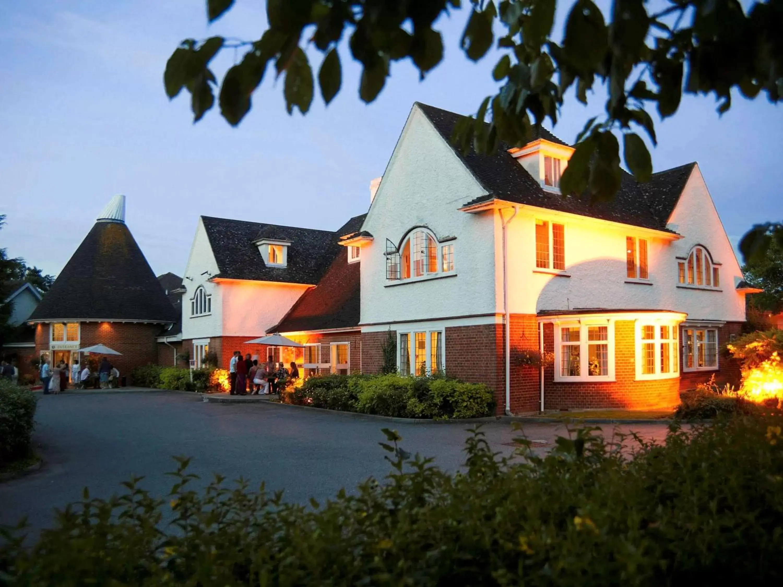Photo of the whole room in Mercure Tunbridge Wells Hotel Photo of the whole room in Mercure Tunbridge Wells Hotel