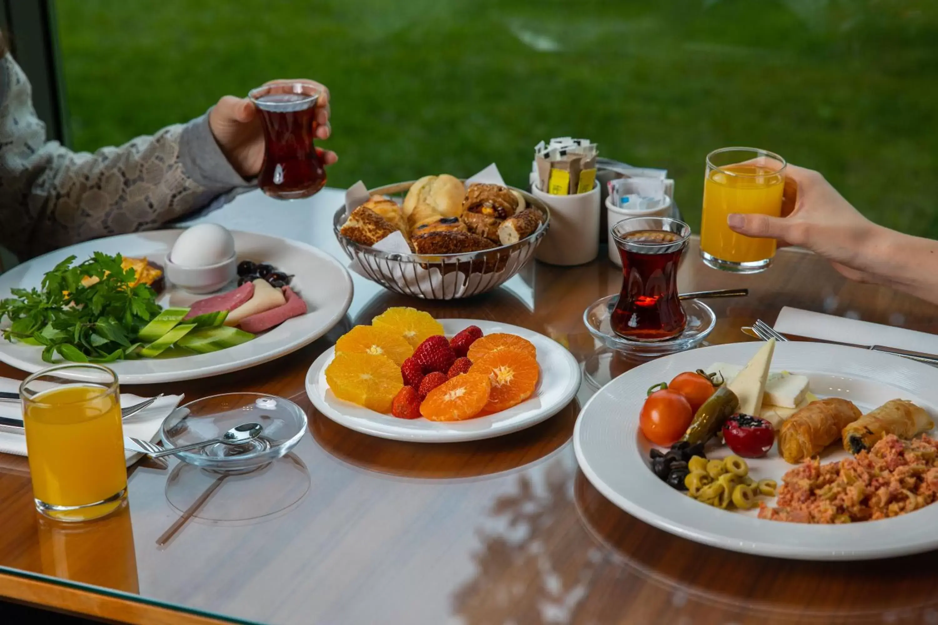 Breakfast in Hampton By Hilton Bursa