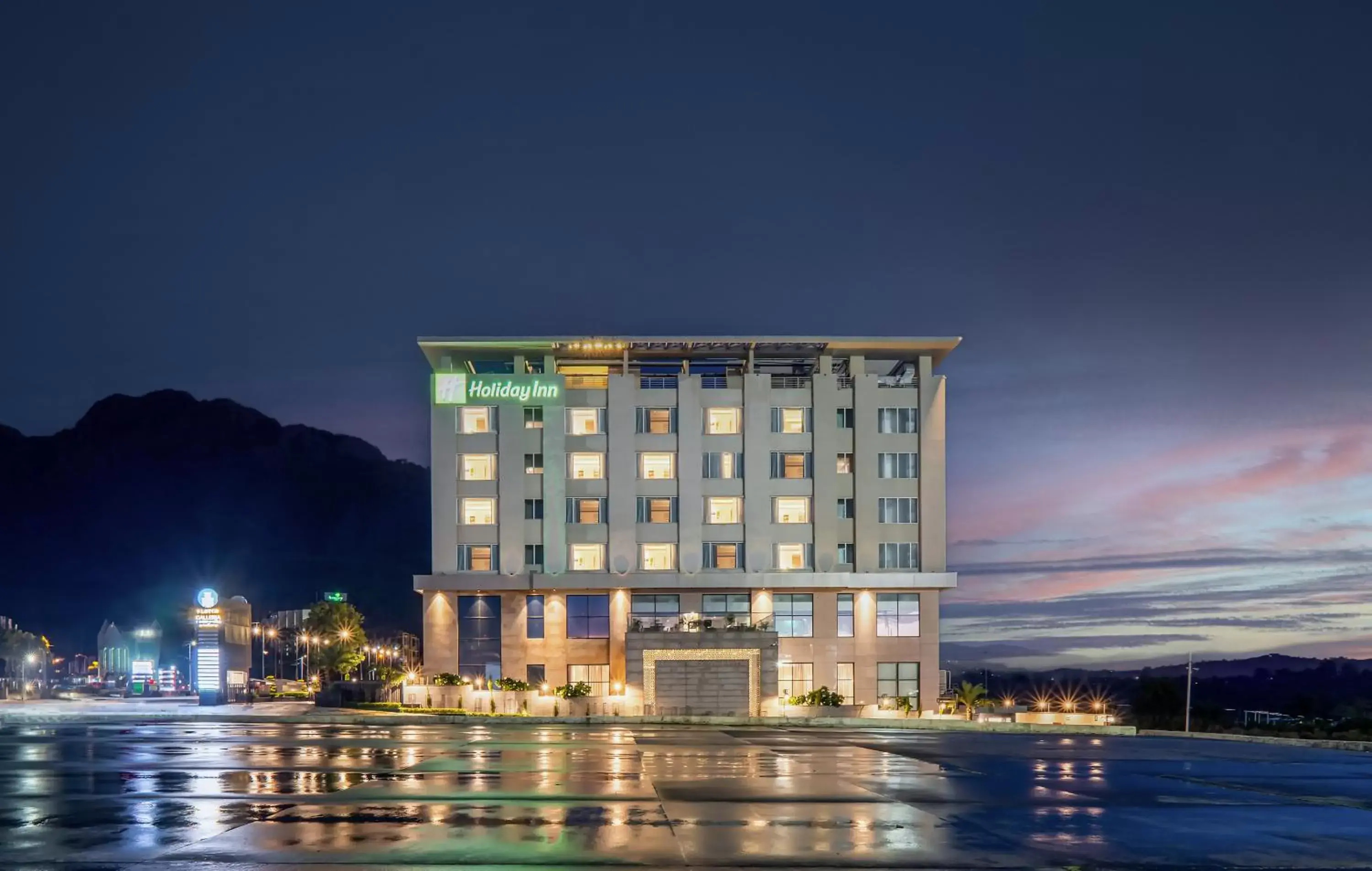 Property Building in Holiday Inn Katra Vaishno Devi, an IHG Hotel