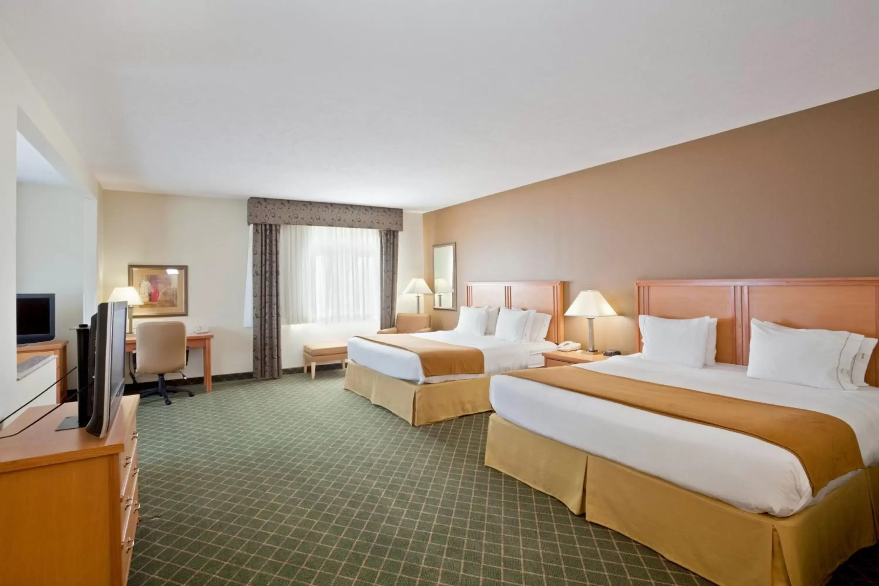 Photo of the whole room in Holiday Inn Express Hotel & Suites Lincoln South, an IHG Hotel