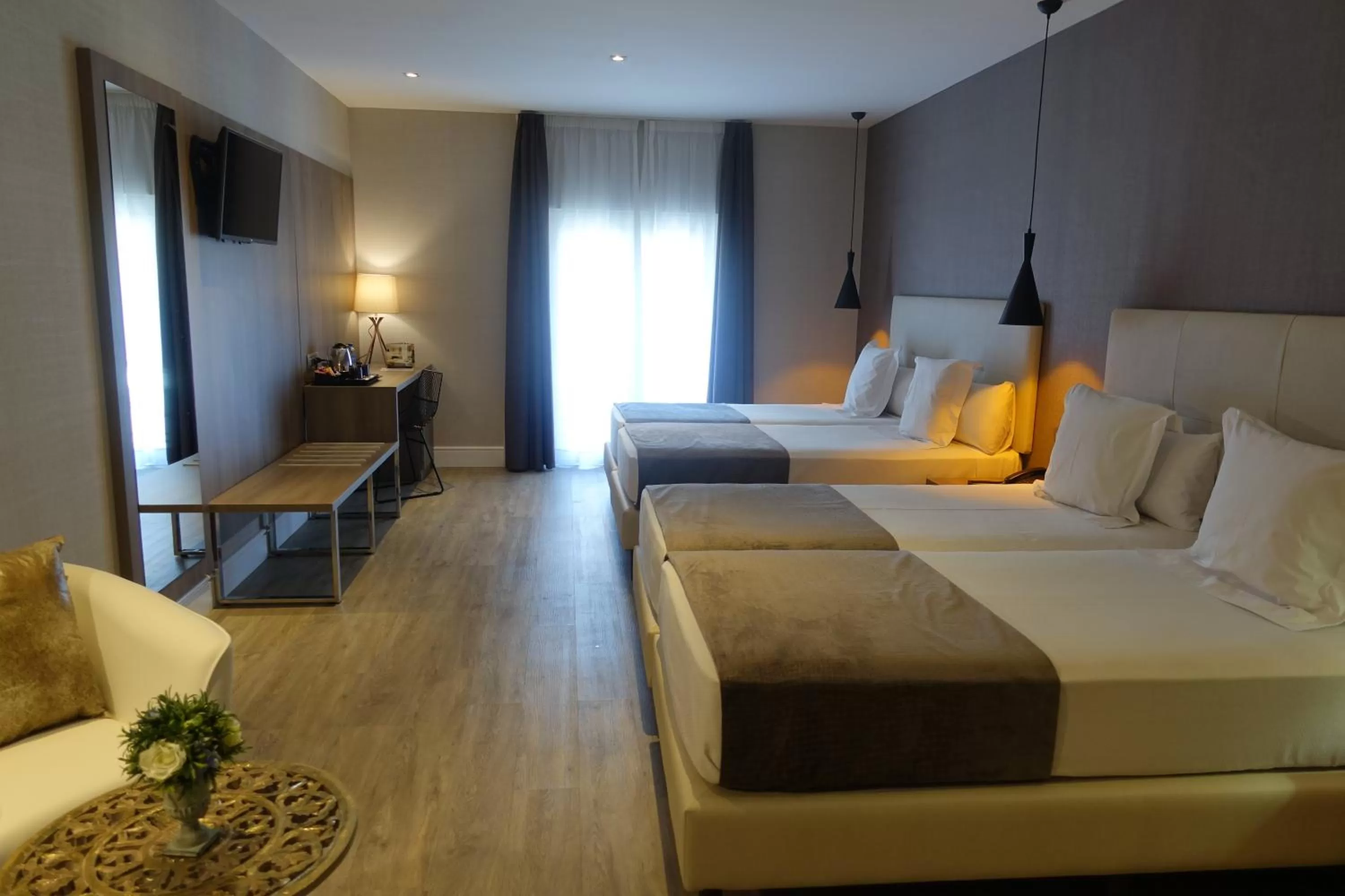 Photo of the whole room, Bed in Hotel Oasis