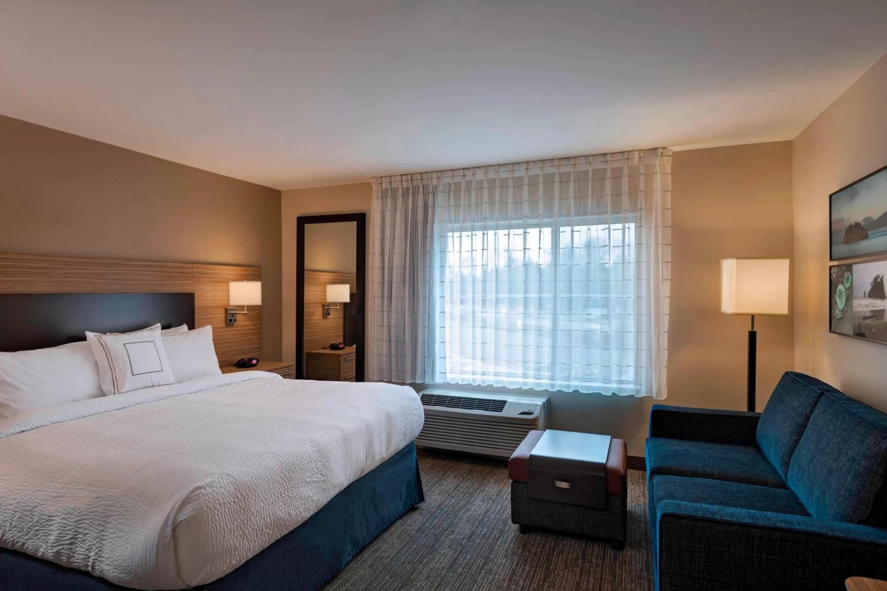 Bedroom, Bed in TownePlace Suites by Marriott Tacoma Lakewood