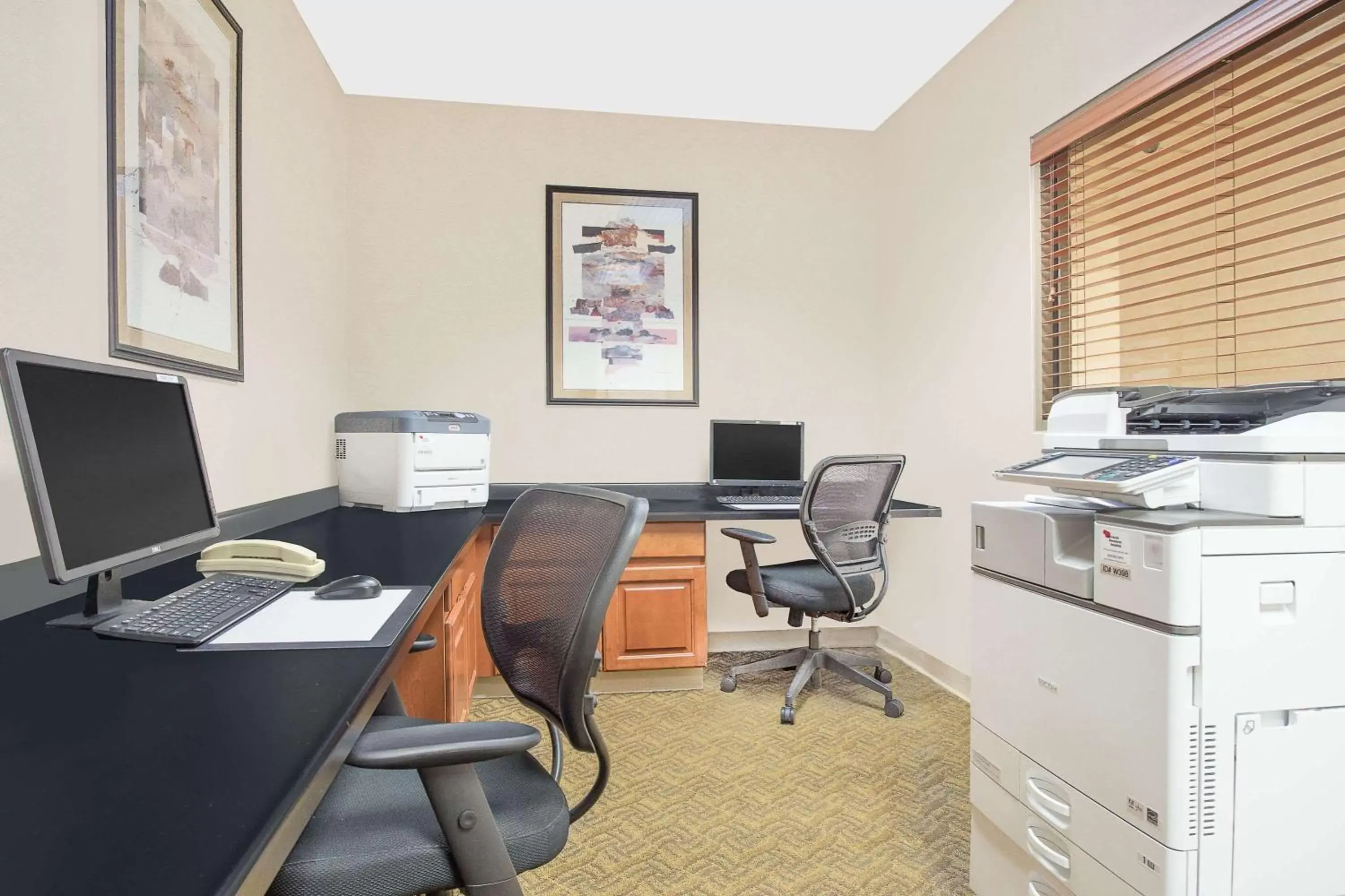 On site, Business Area/Conference Room in Wingate by Wyndham Green Bay