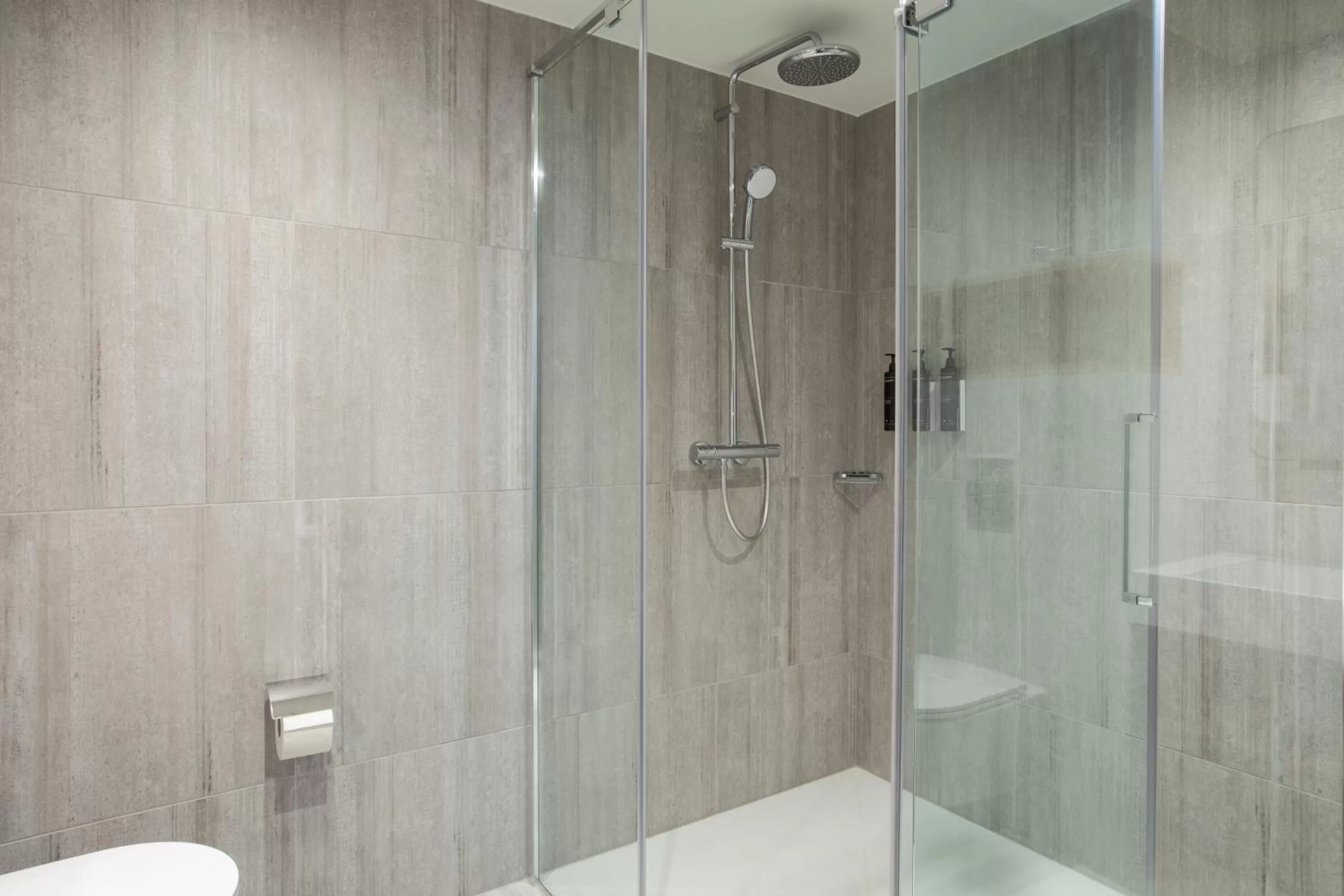 Bathroom in Residence Inn by Marriott Dortmund City