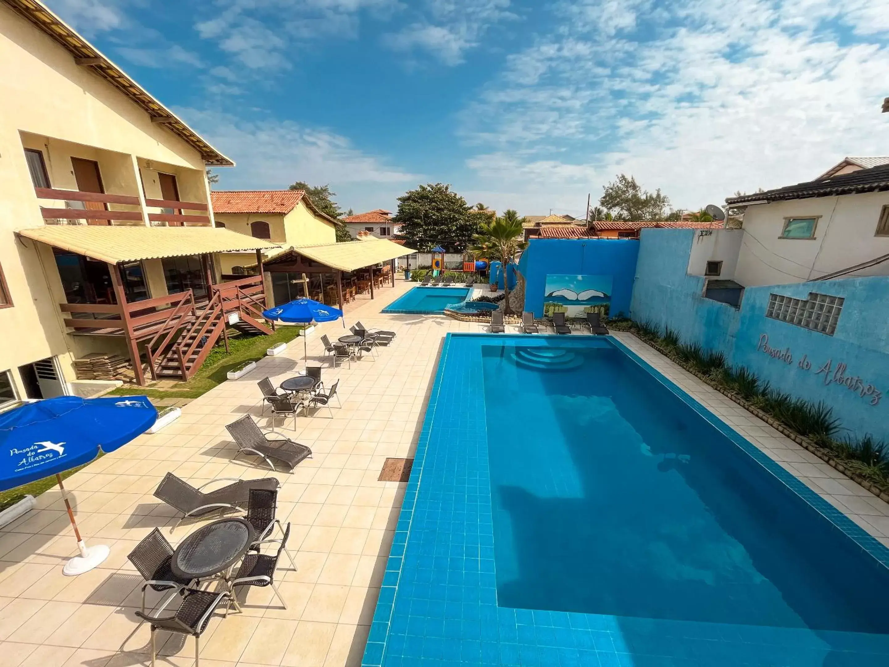 Property building, Swimming Pool in Pousada do Albatroz