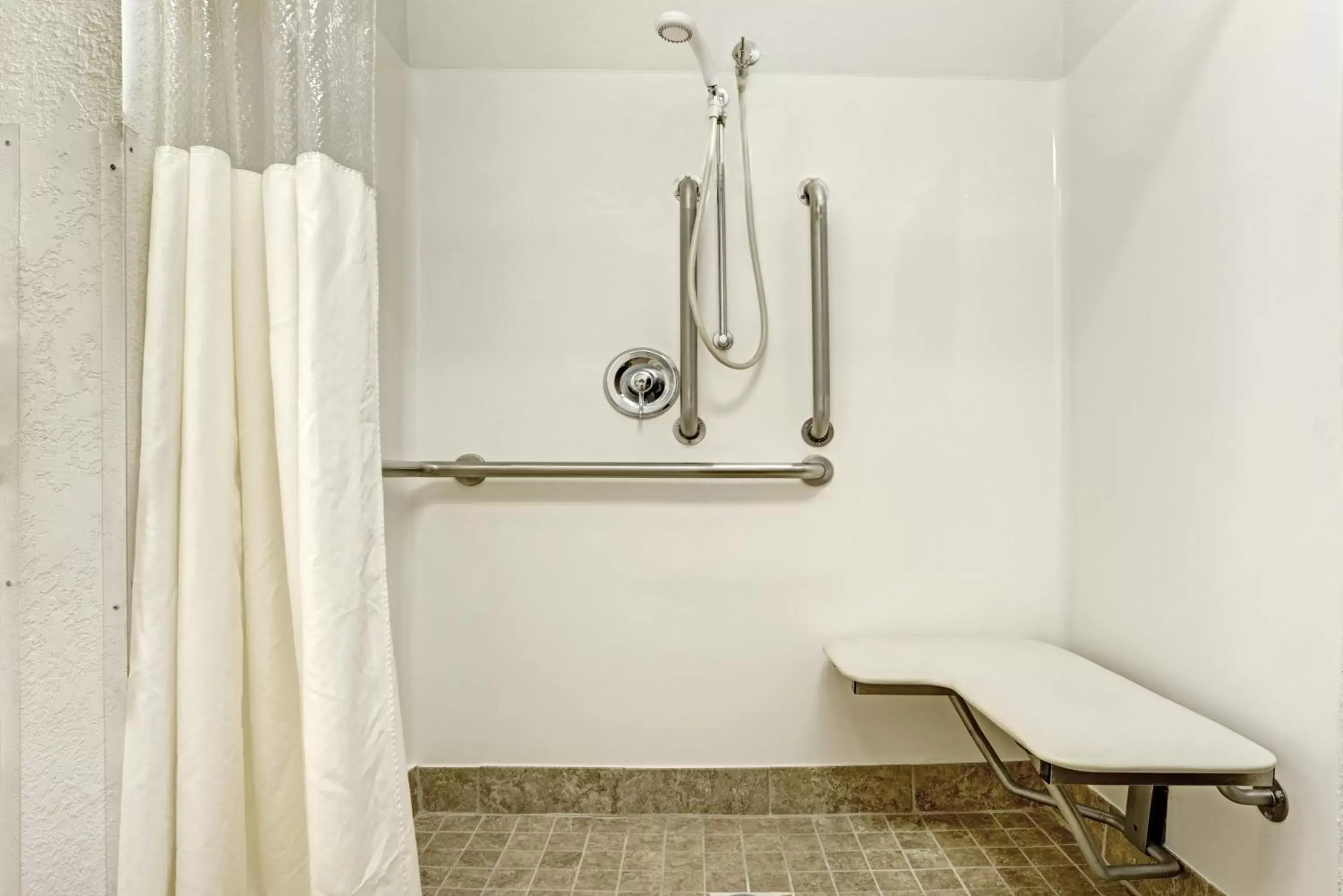 Bathroom in Days Inn by Wyndham Faribault