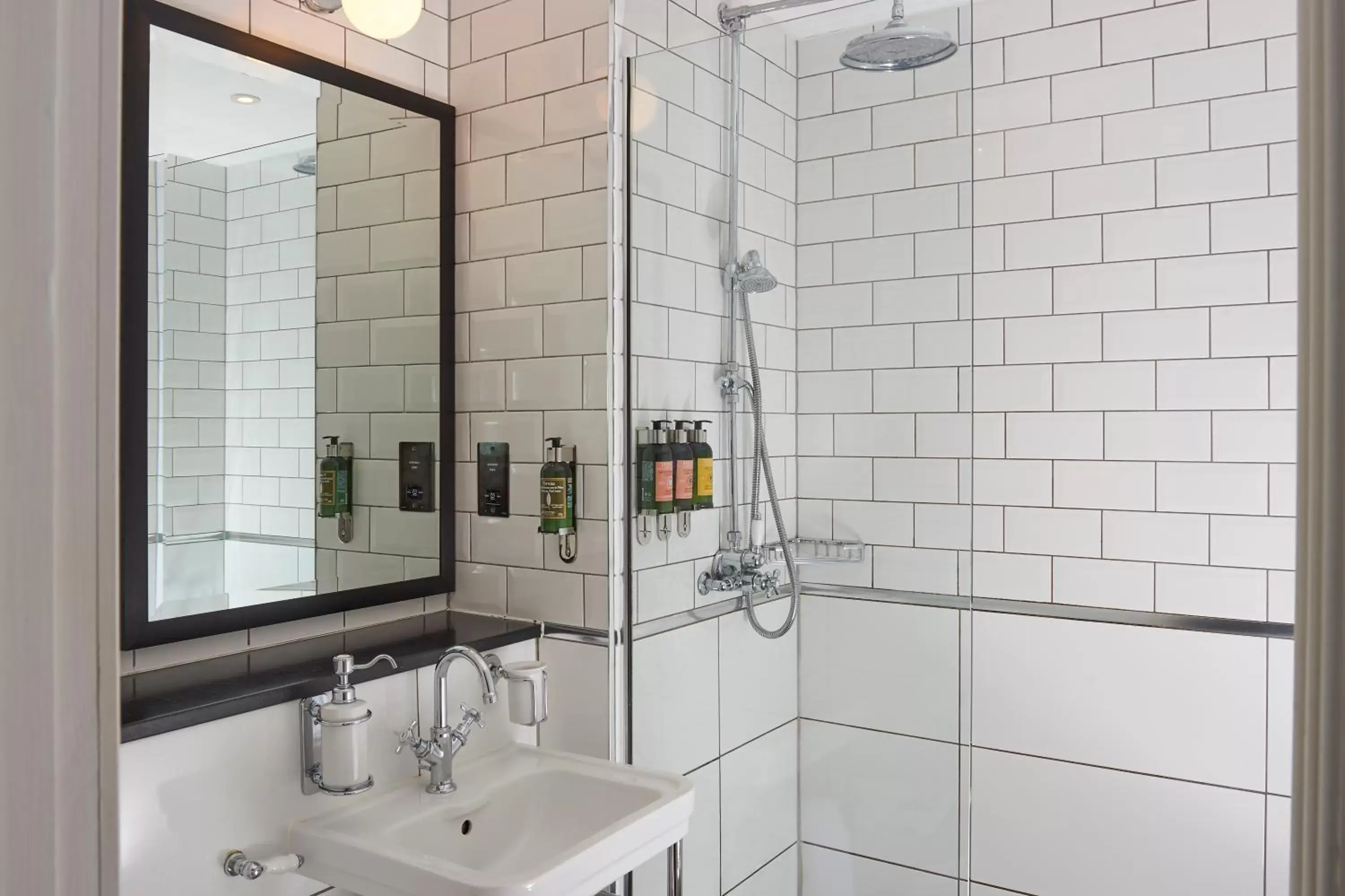 Shower, Bathroom in Hotel Du Vin, St Andrews