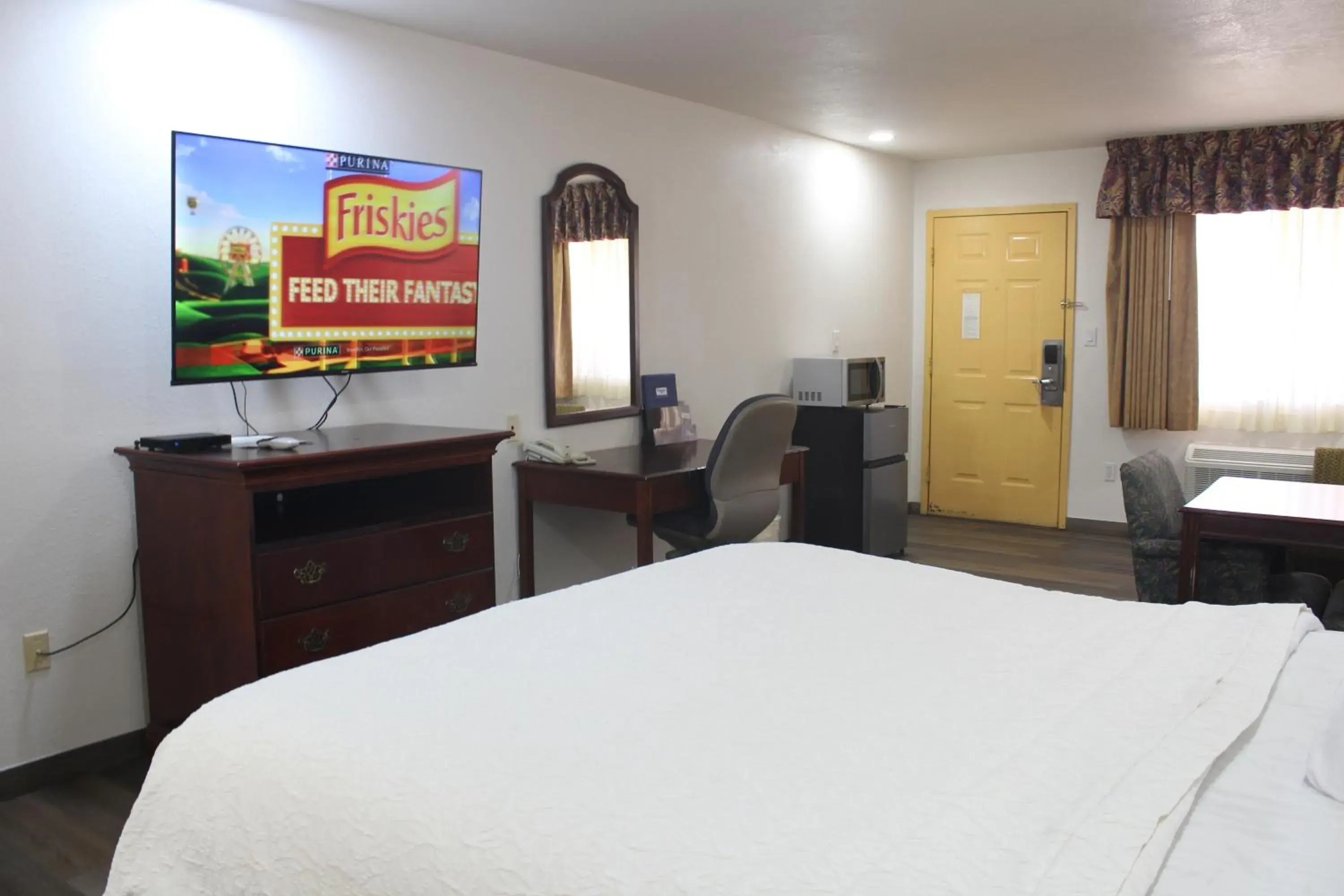 Bed in Rodeway Inn Tucumcari