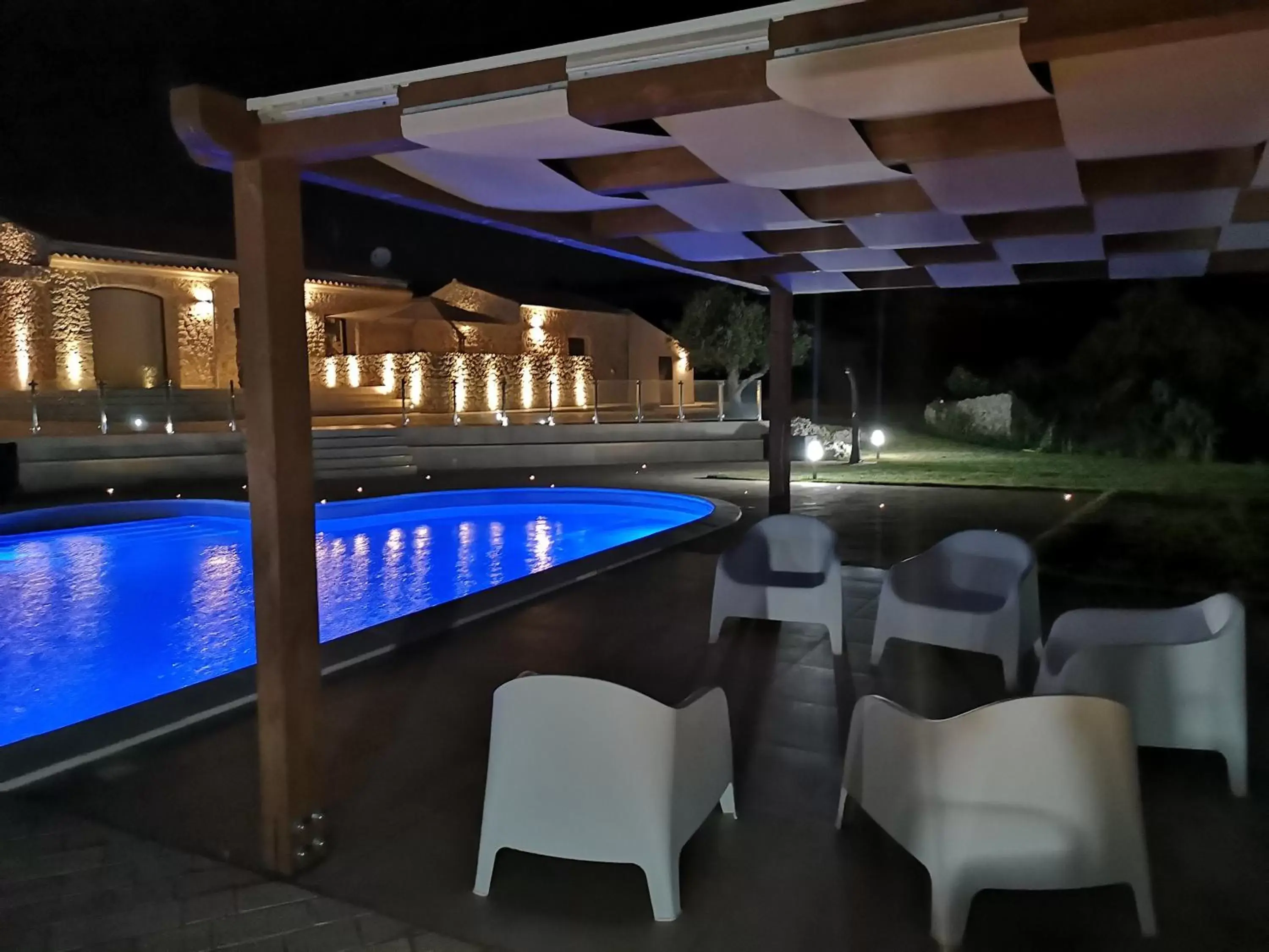 Night, Swimming Pool in La Foresteria di Golden Grapes