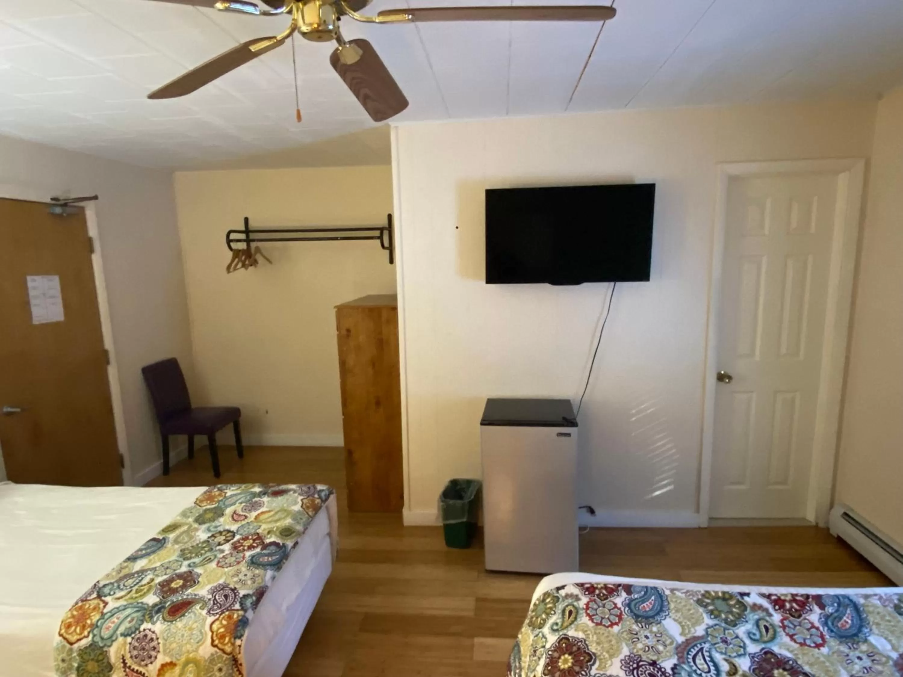 Bed in Bromley View Inn