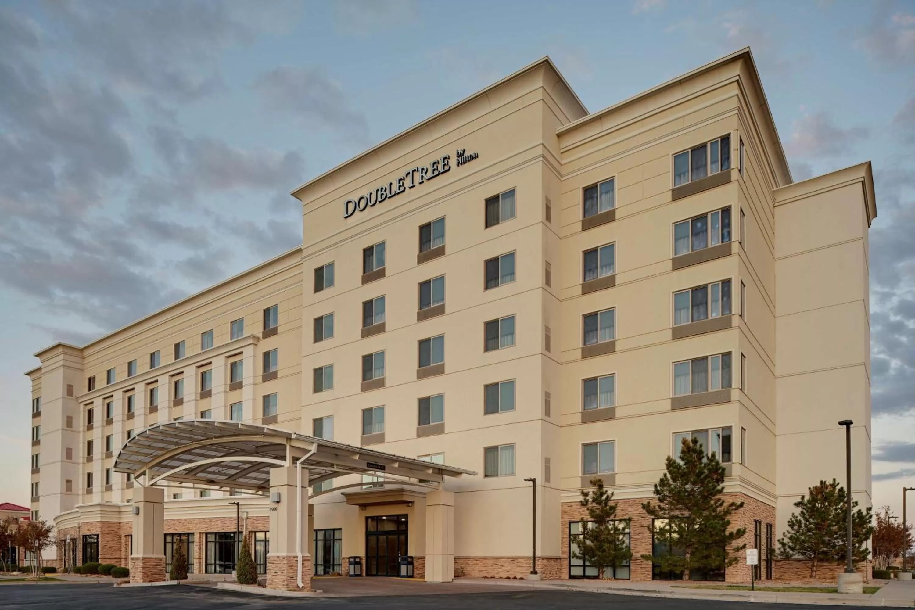 Property building in DoubleTree by Hilton Denver International Airport, CO