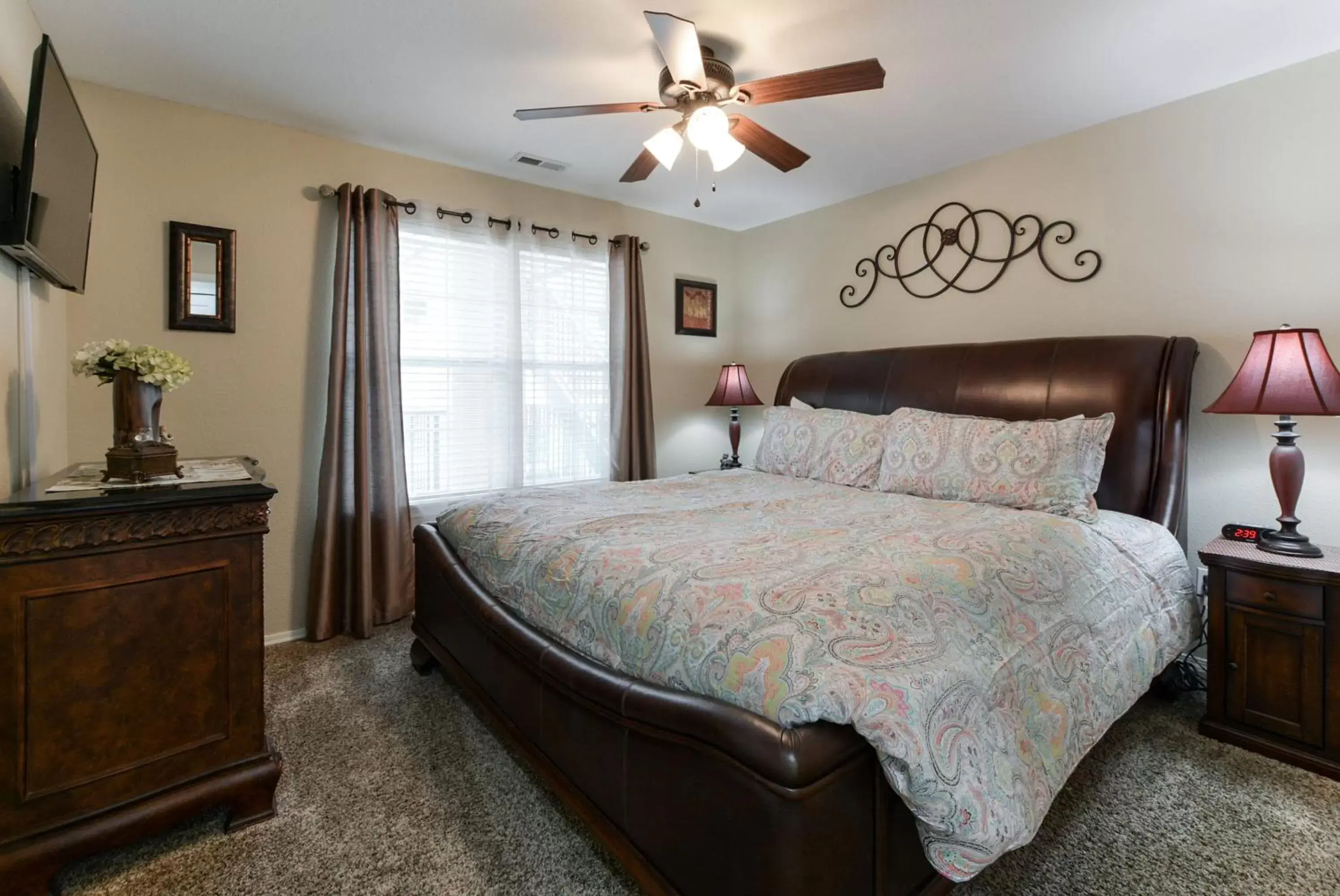 Bed in Luxury Condos at Thousand Hills - Branson -Beautifully Remodeled