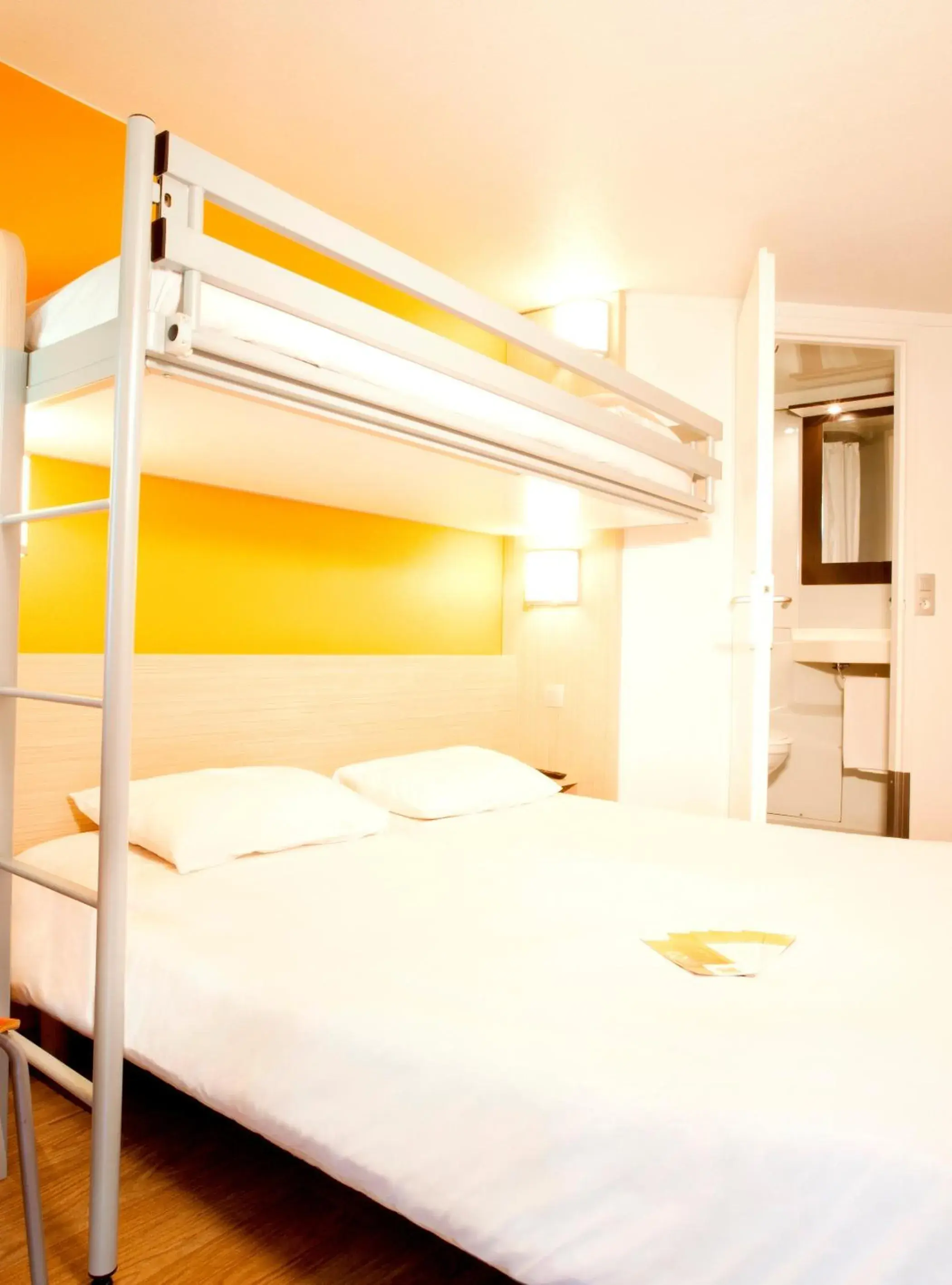 Bedroom, Bunk Bed in Premiere Classe Villepinte Centre - Parc des Expositions