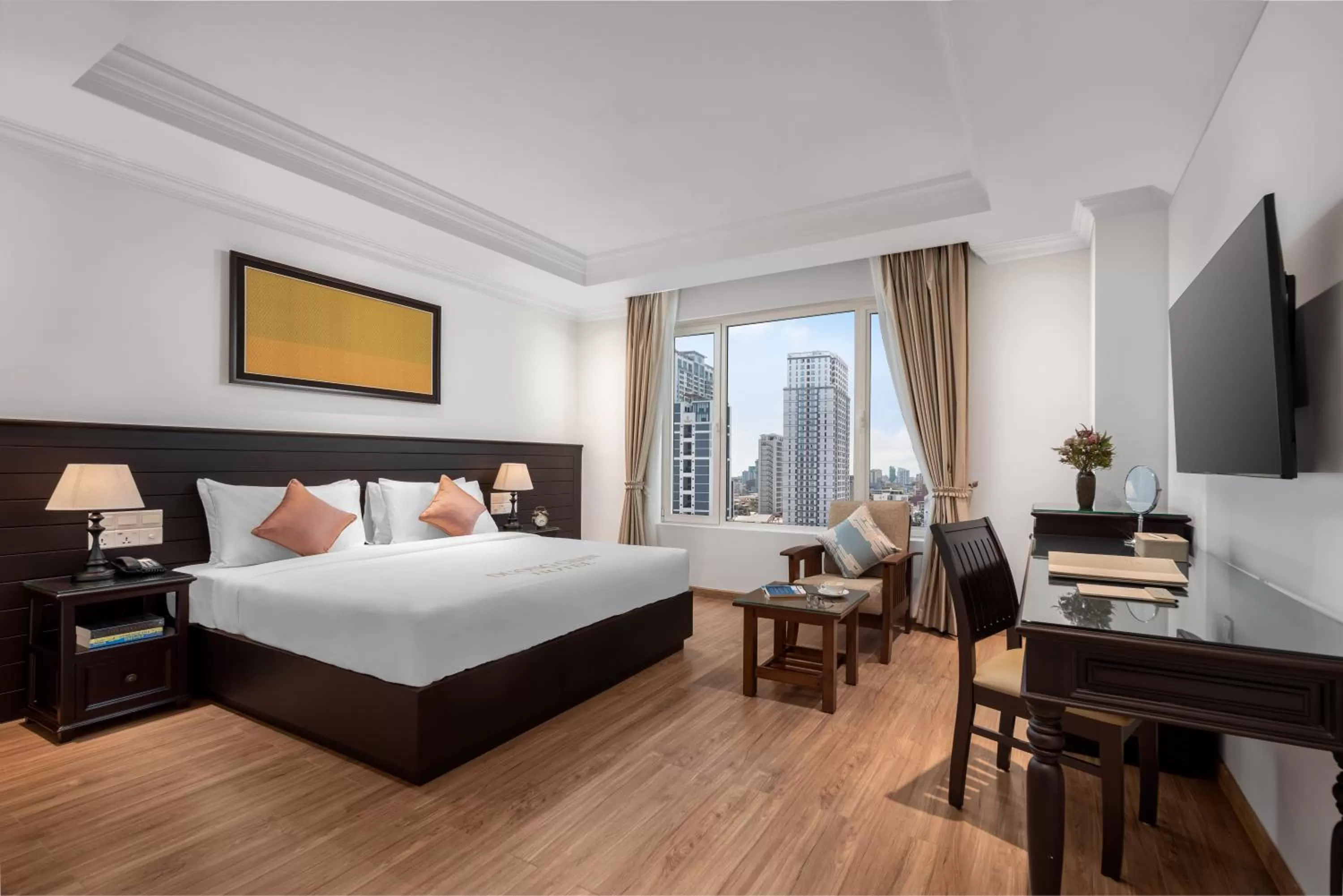 Bedroom, Bed in Duong Chan Hotel