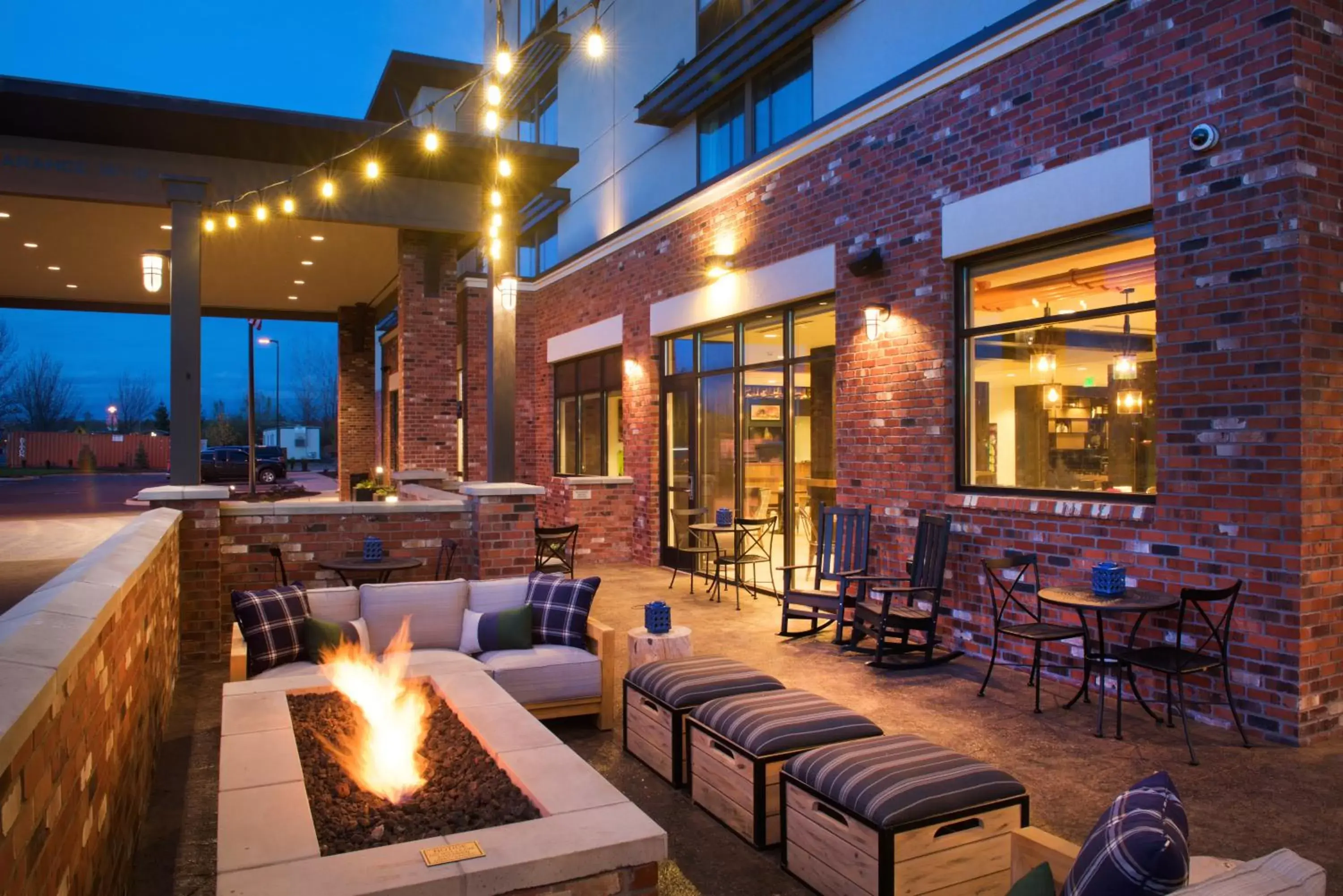 Balcony/Terrace, Lounge/Bar in SpringHill Suites by Marriott Bend