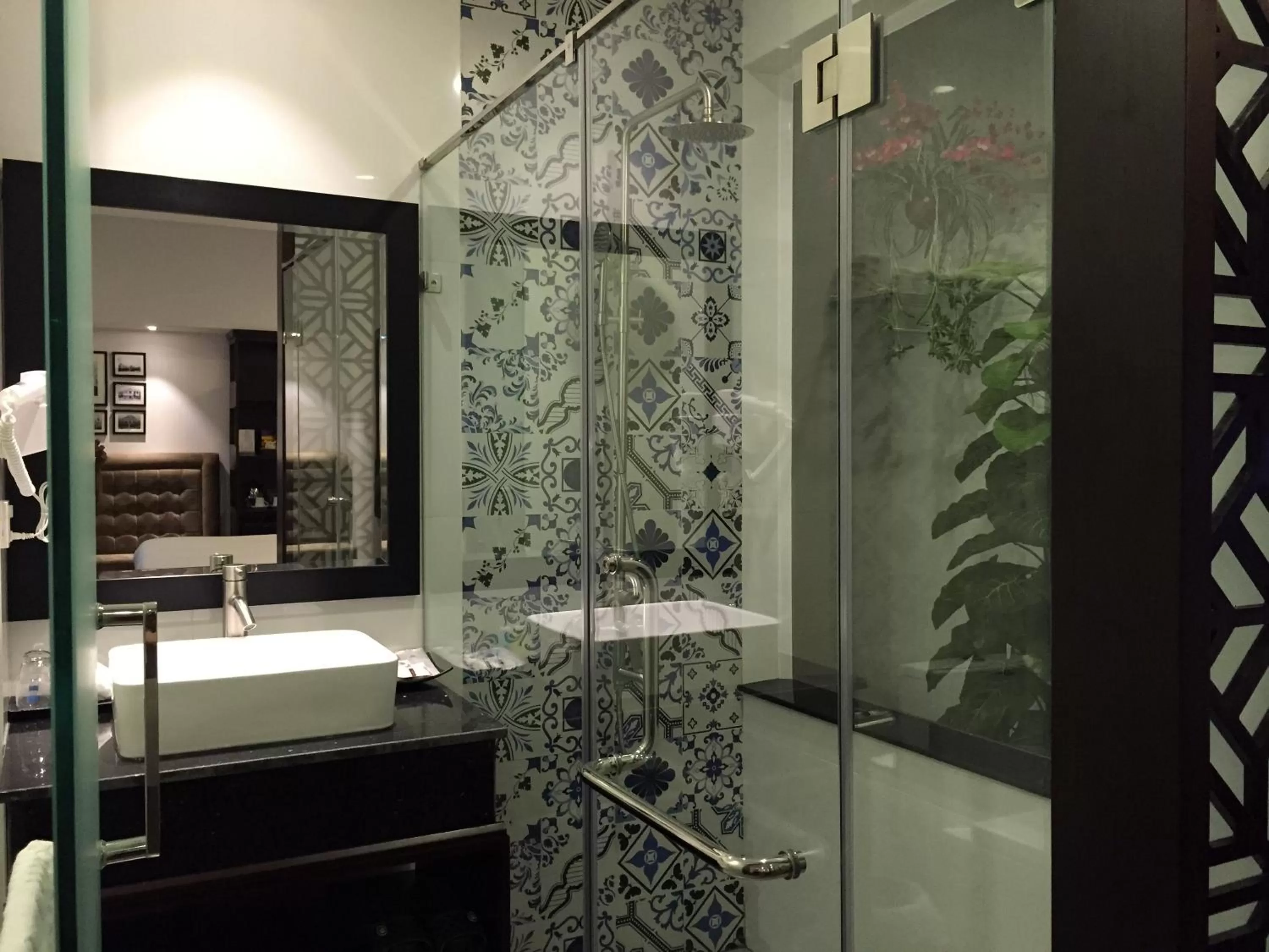 Bathroom in Hanoi Marvellous Hotel & Spa