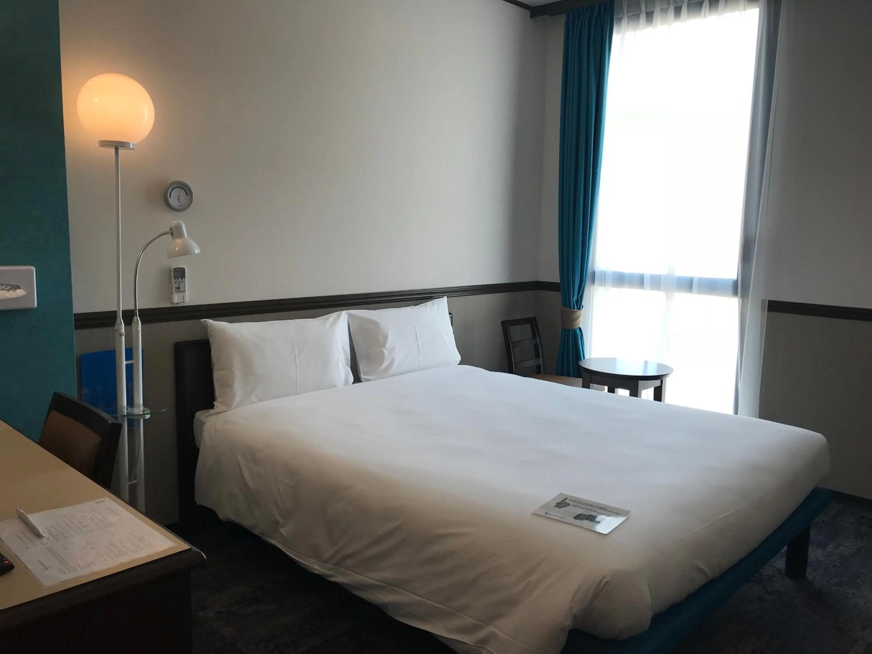 Photo of the whole room, Bed in Toyoko INN Marseille Saint Charles