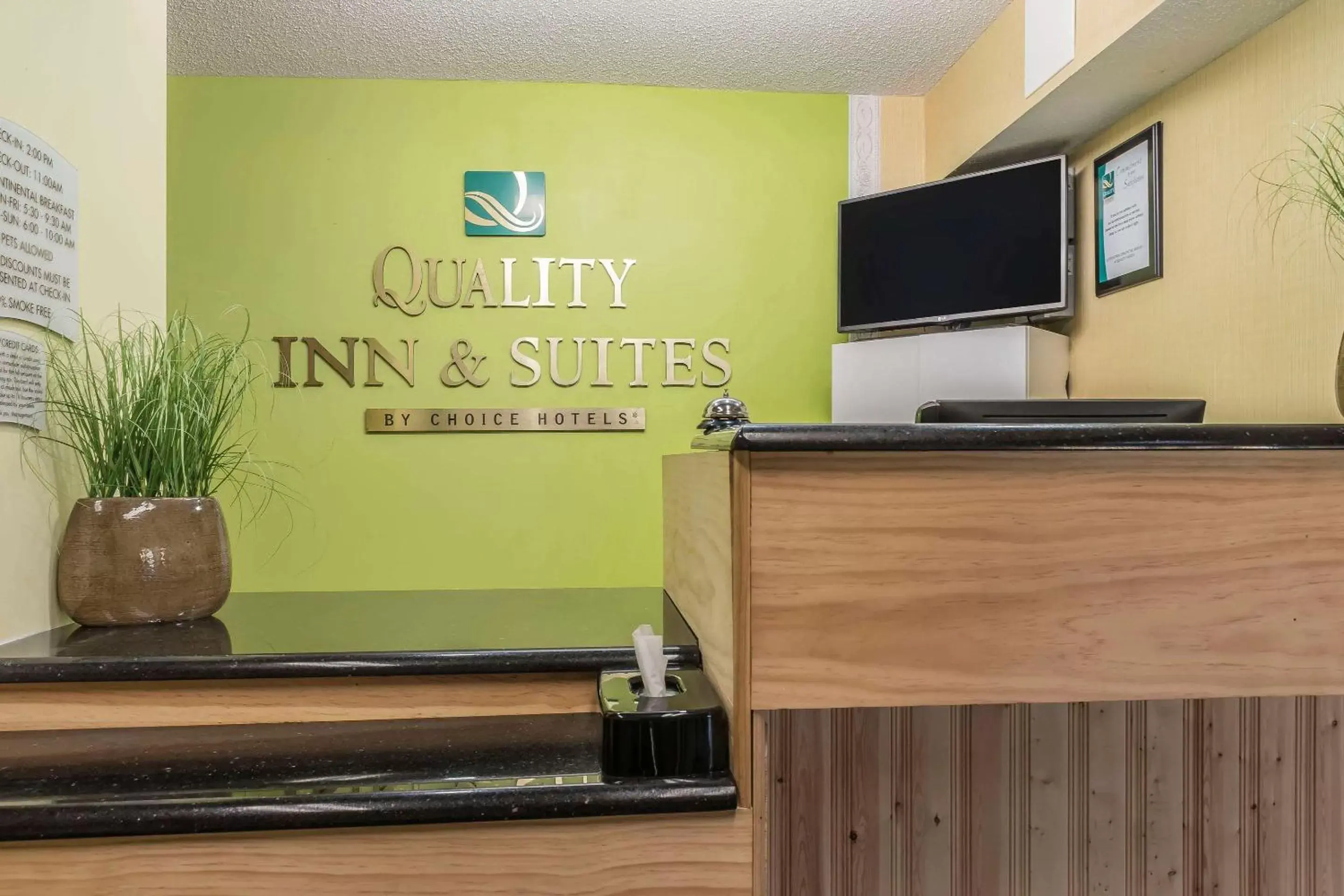 Lobby or reception in Quality Inn & Suites Harmarville