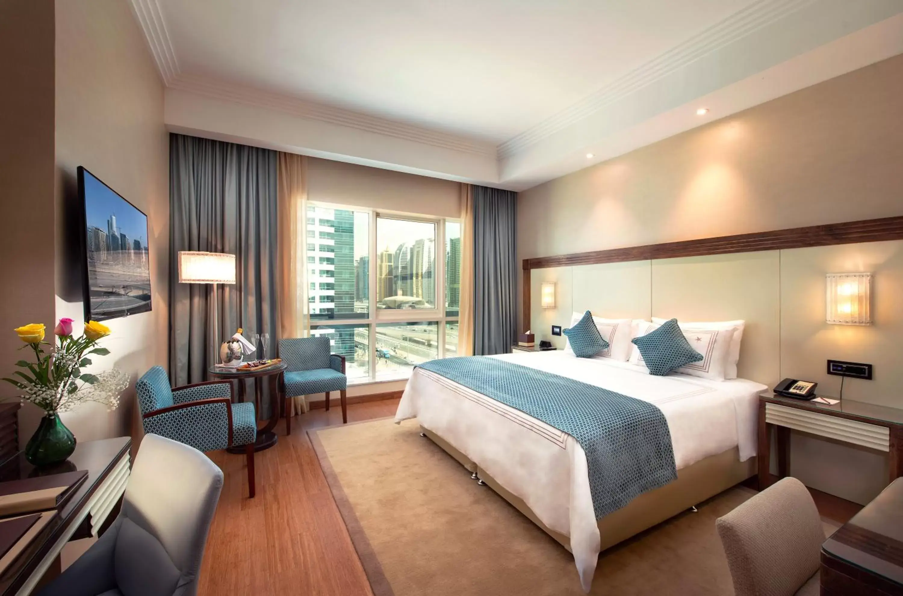 Bed in Stella Di Mare Dubai Marina Hotel