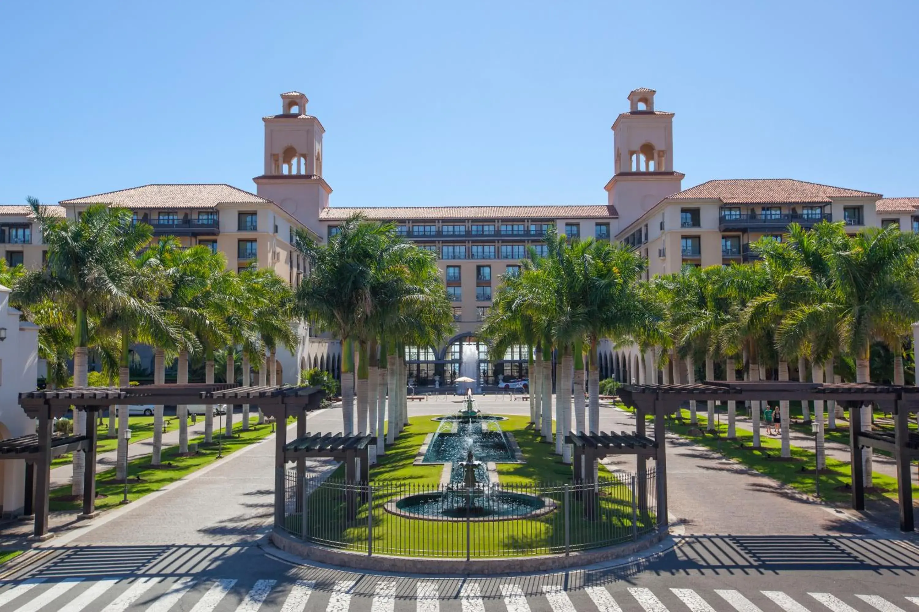 Facade/entrance in Lopesan Costa Meloneras Resort & Spa Facade/entrance in Lopesan Costa Meloneras Resort & Spa