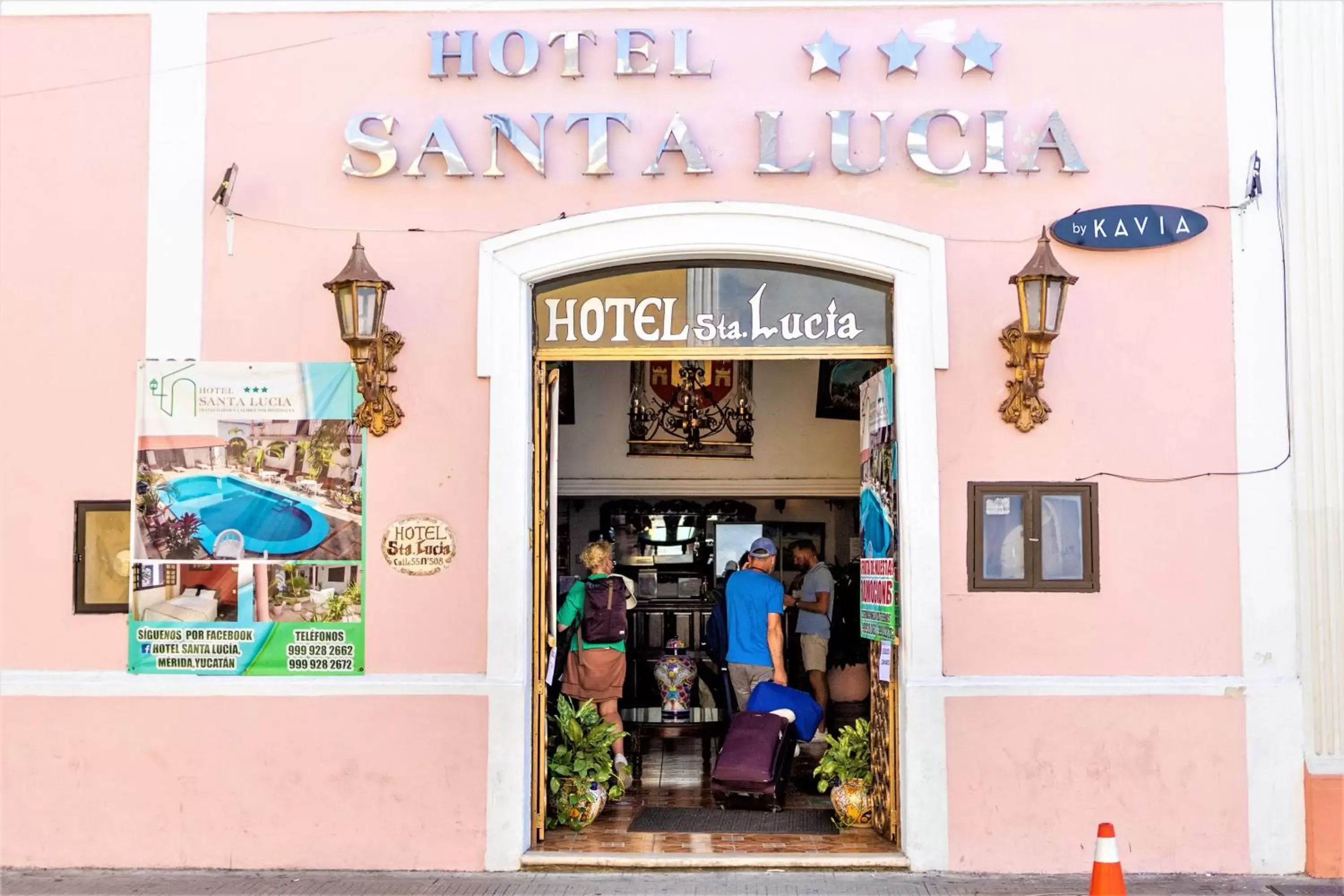 Facade/entrance in Hotel Santa Lucía