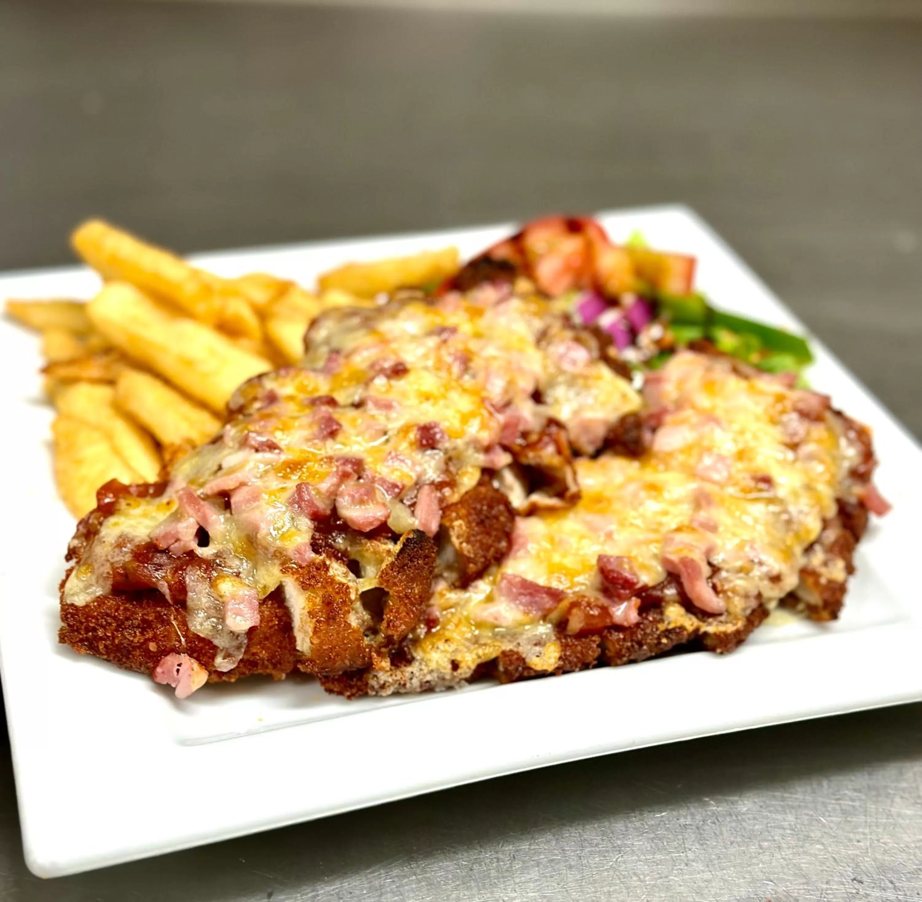 Restaurant/places to eat in Mackay Resort Motel