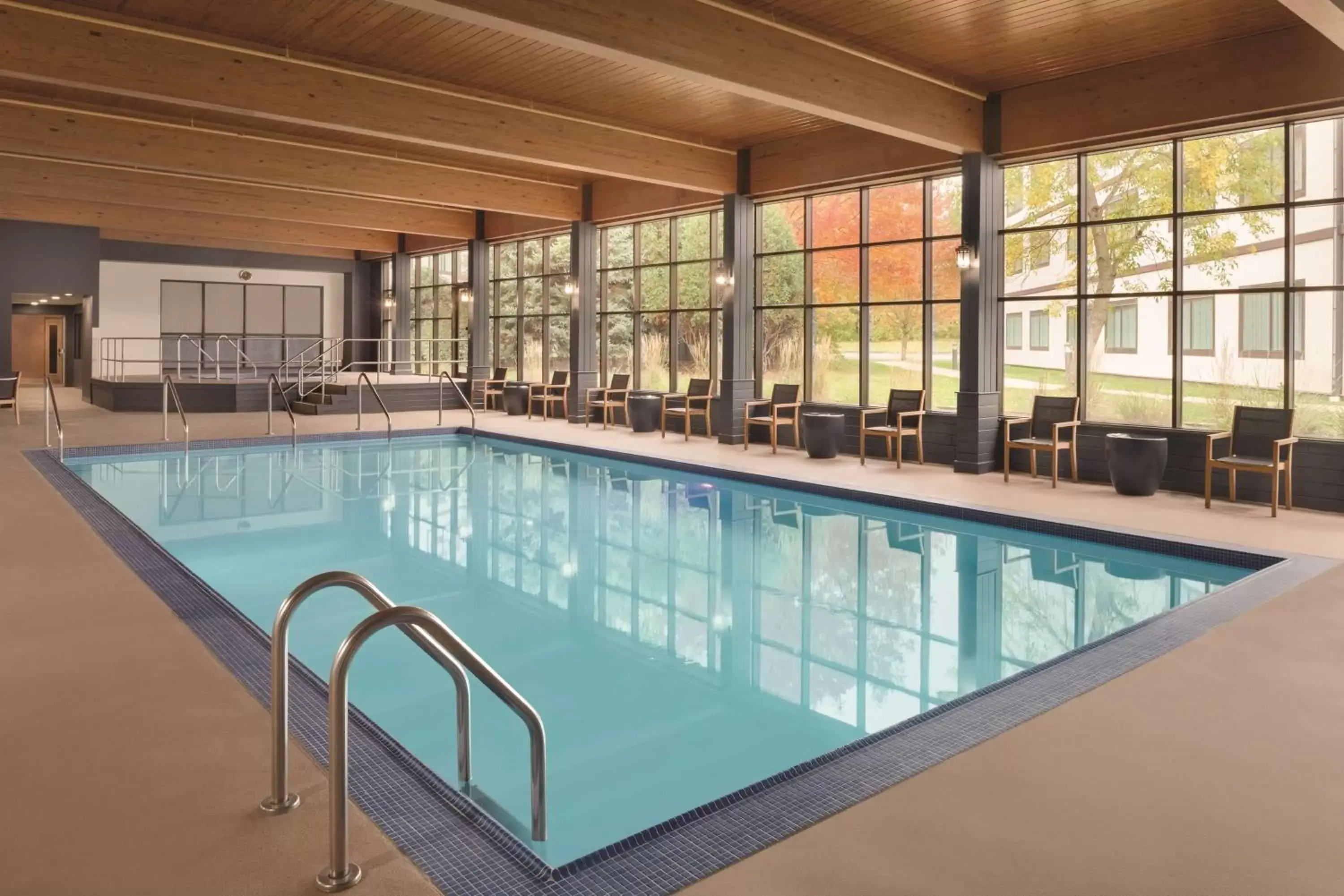 Swimming Pool in Radisson Hotel & Conference Center Green Bay