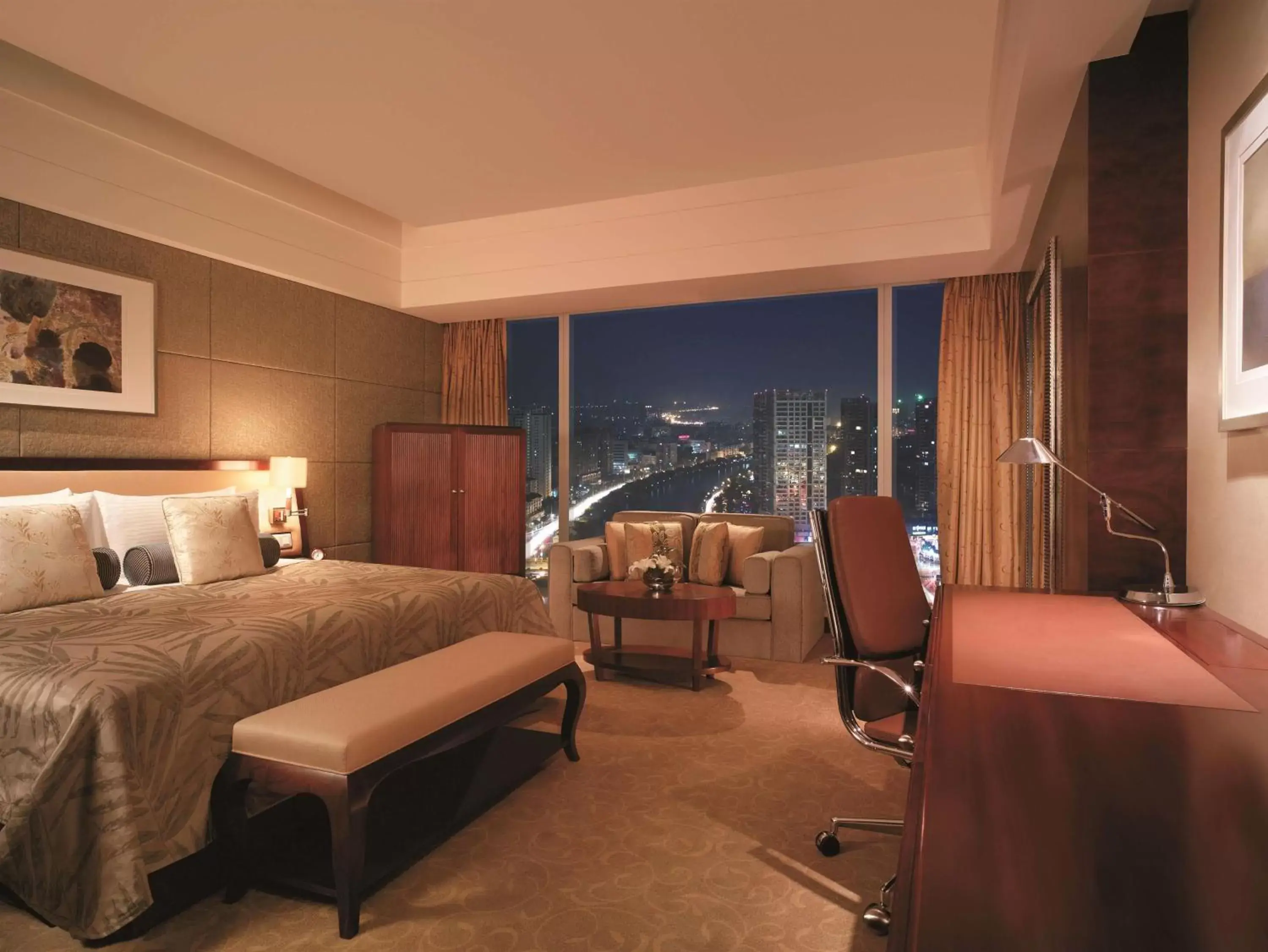 Photo of the whole room in Shangri-La Chengdu