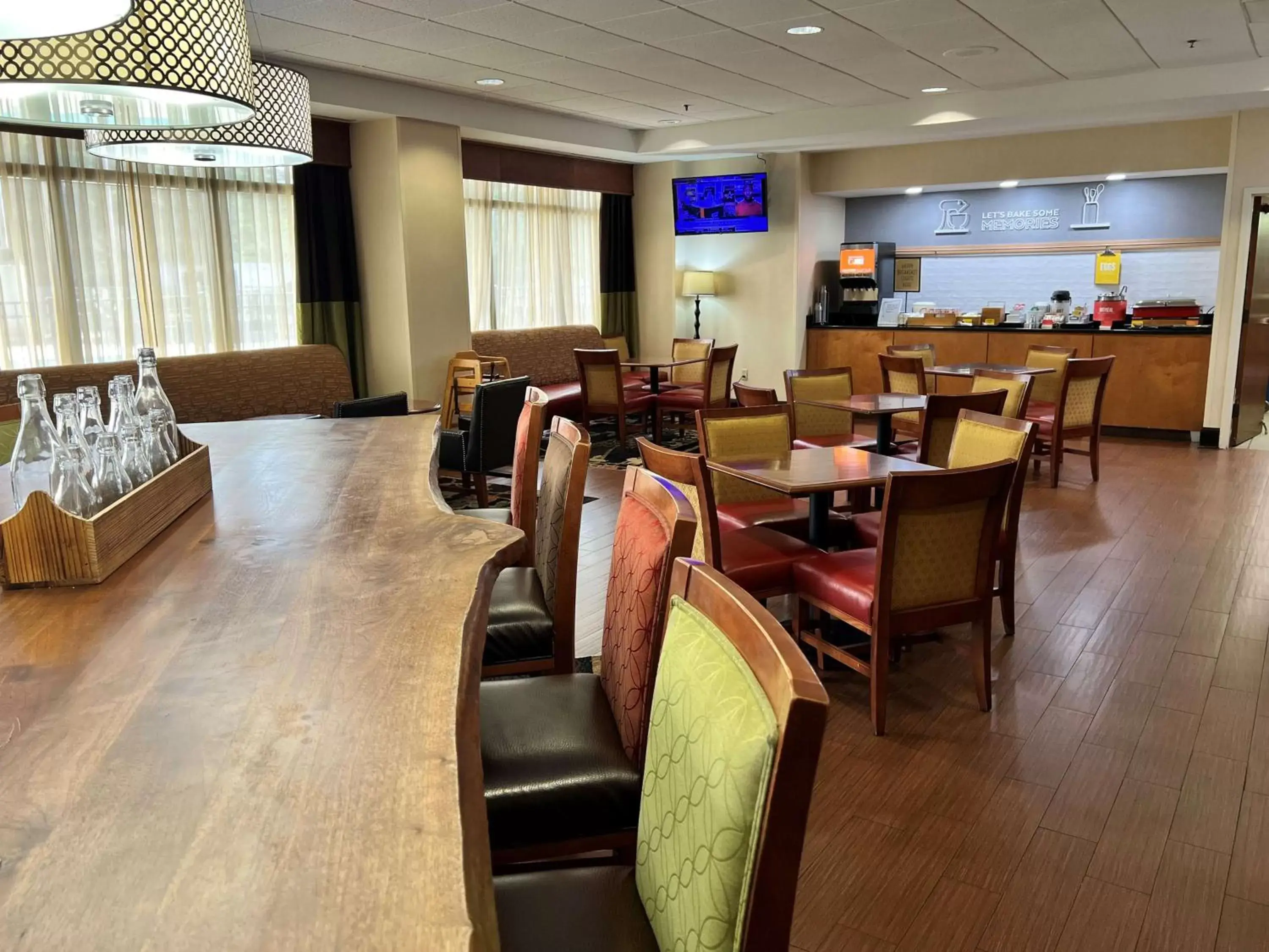 Lobby or reception, Restaurant/Places to Eat in Hampton Inn New Bern