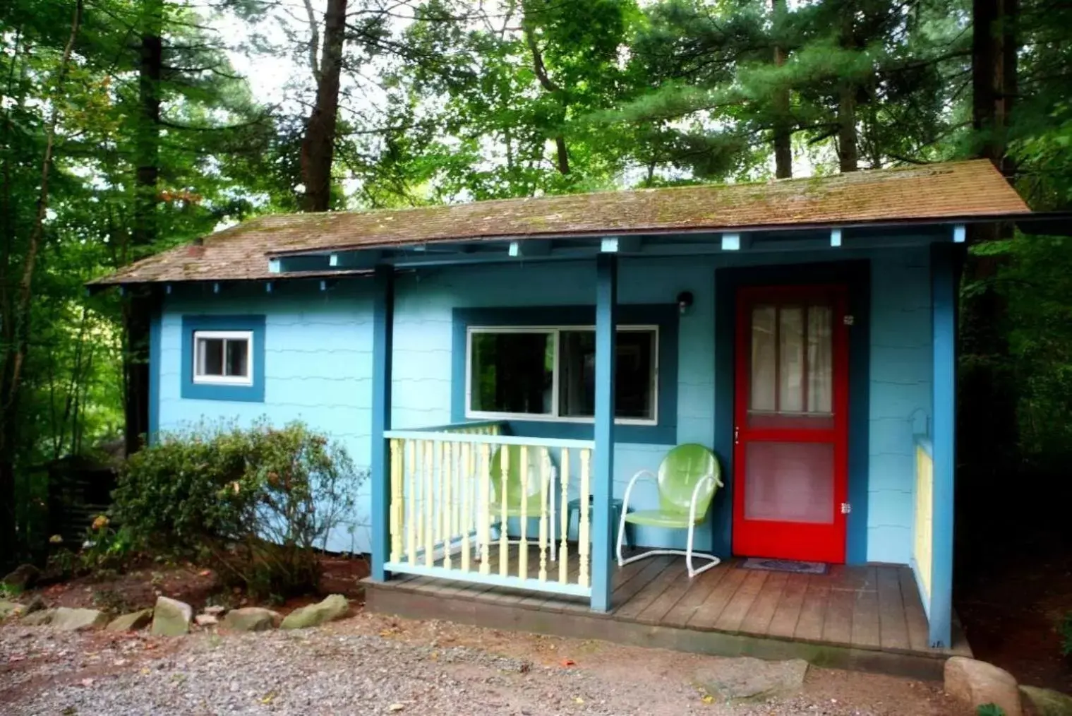 Street view in The Pines Cottages