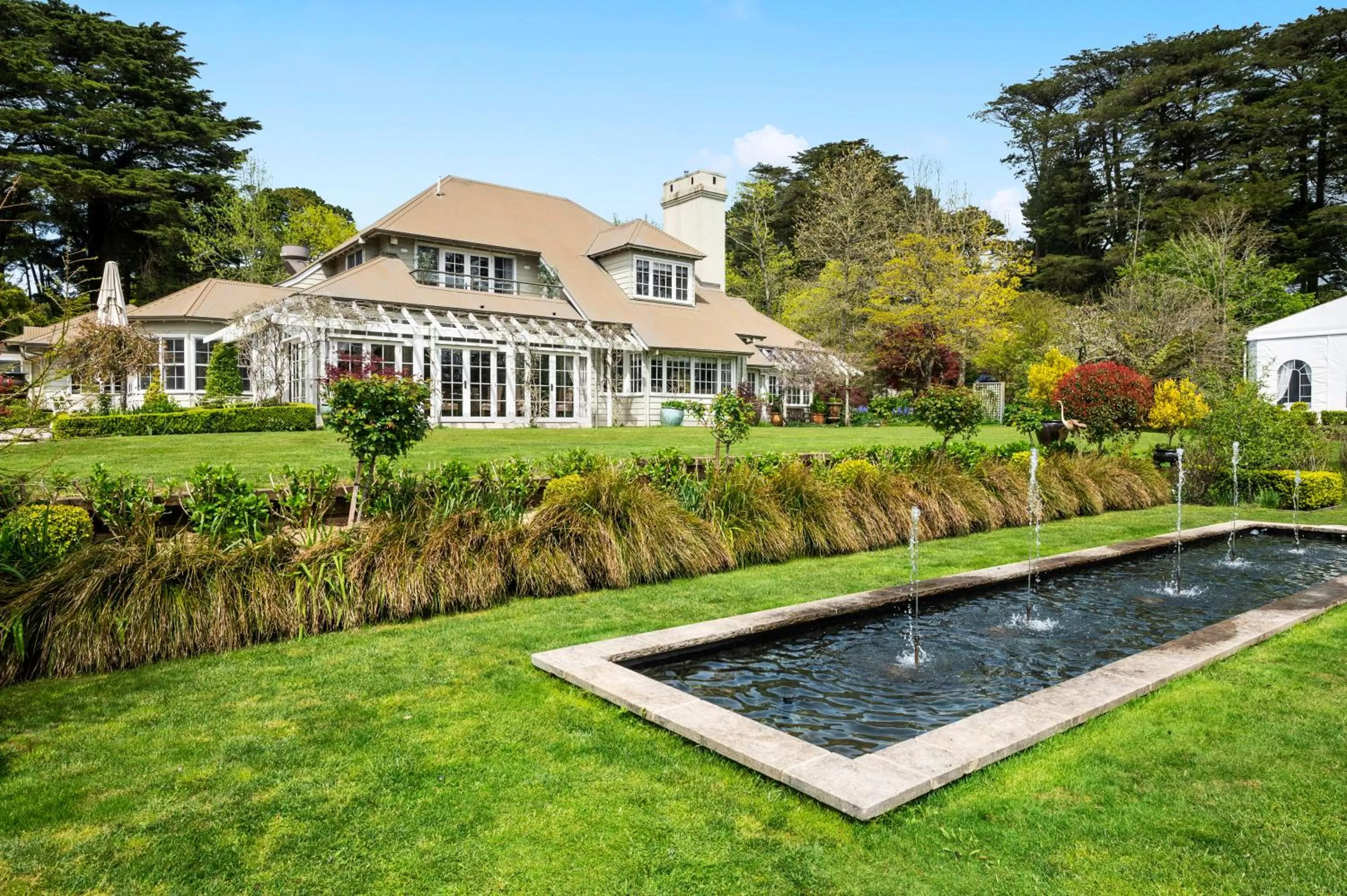 Property building in Parklands Country Gardens & Lodges Blue Mountains