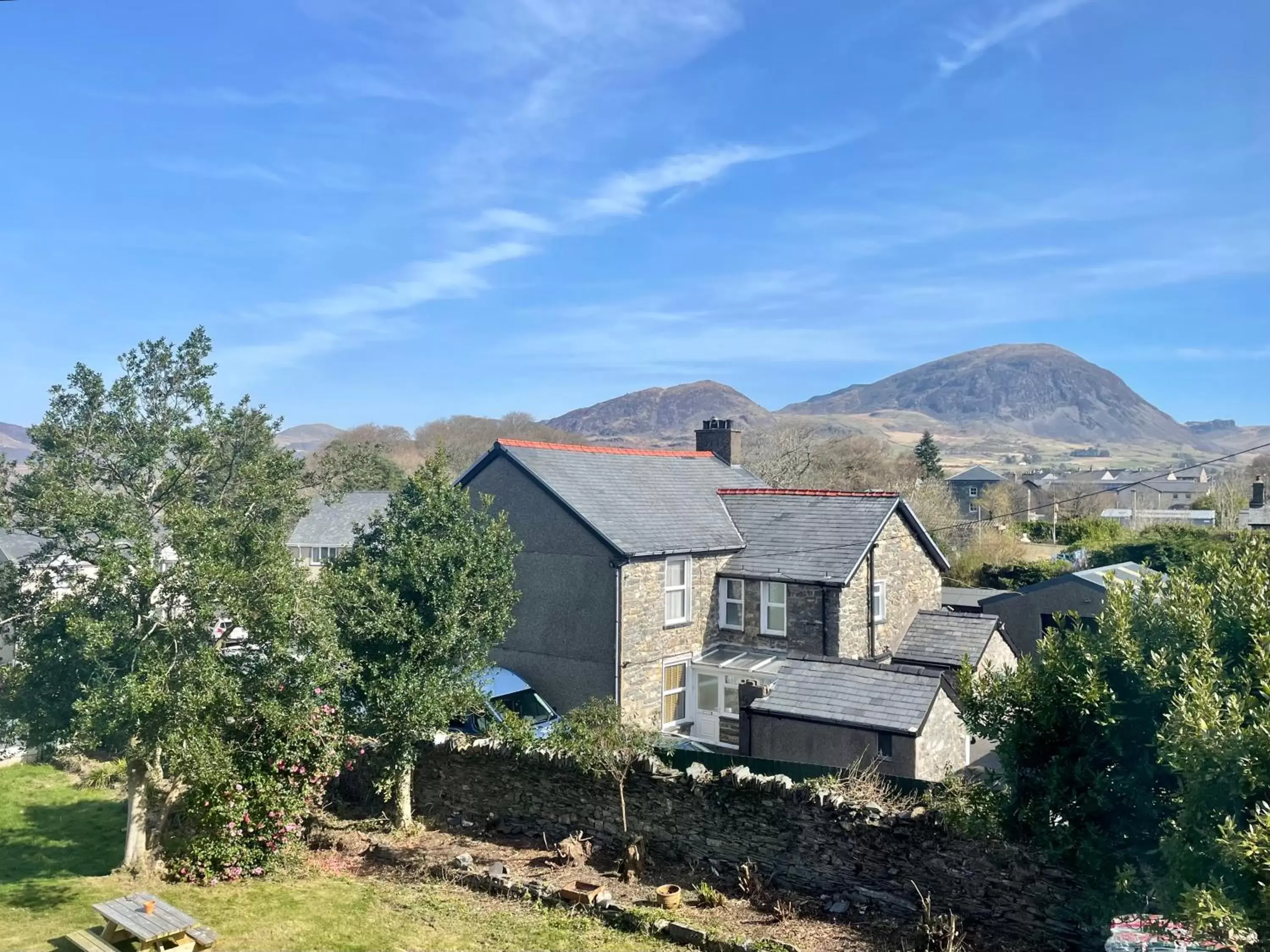 Garden, Property Building in Y Pengwern