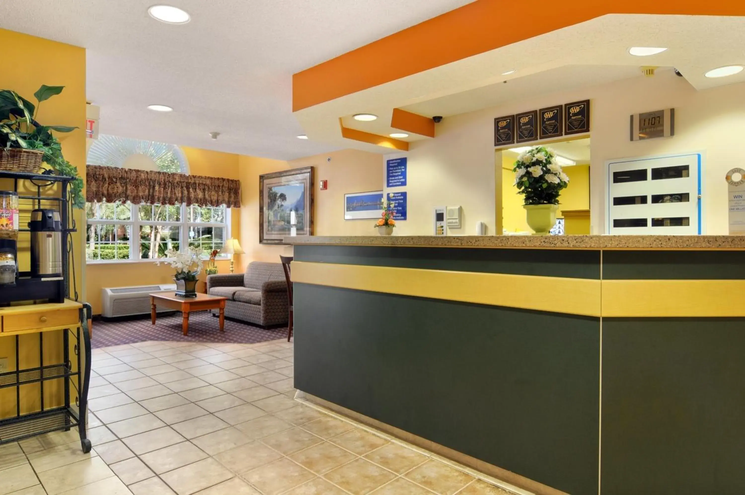 Lobby or reception, Lobby/Reception in Hometown Inn & Suites Jacksonville Butler Blvd./Southpoint
