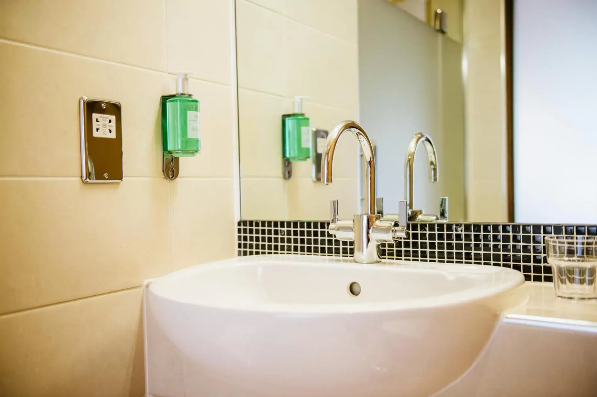 Bathroom in Lodge at Bristol