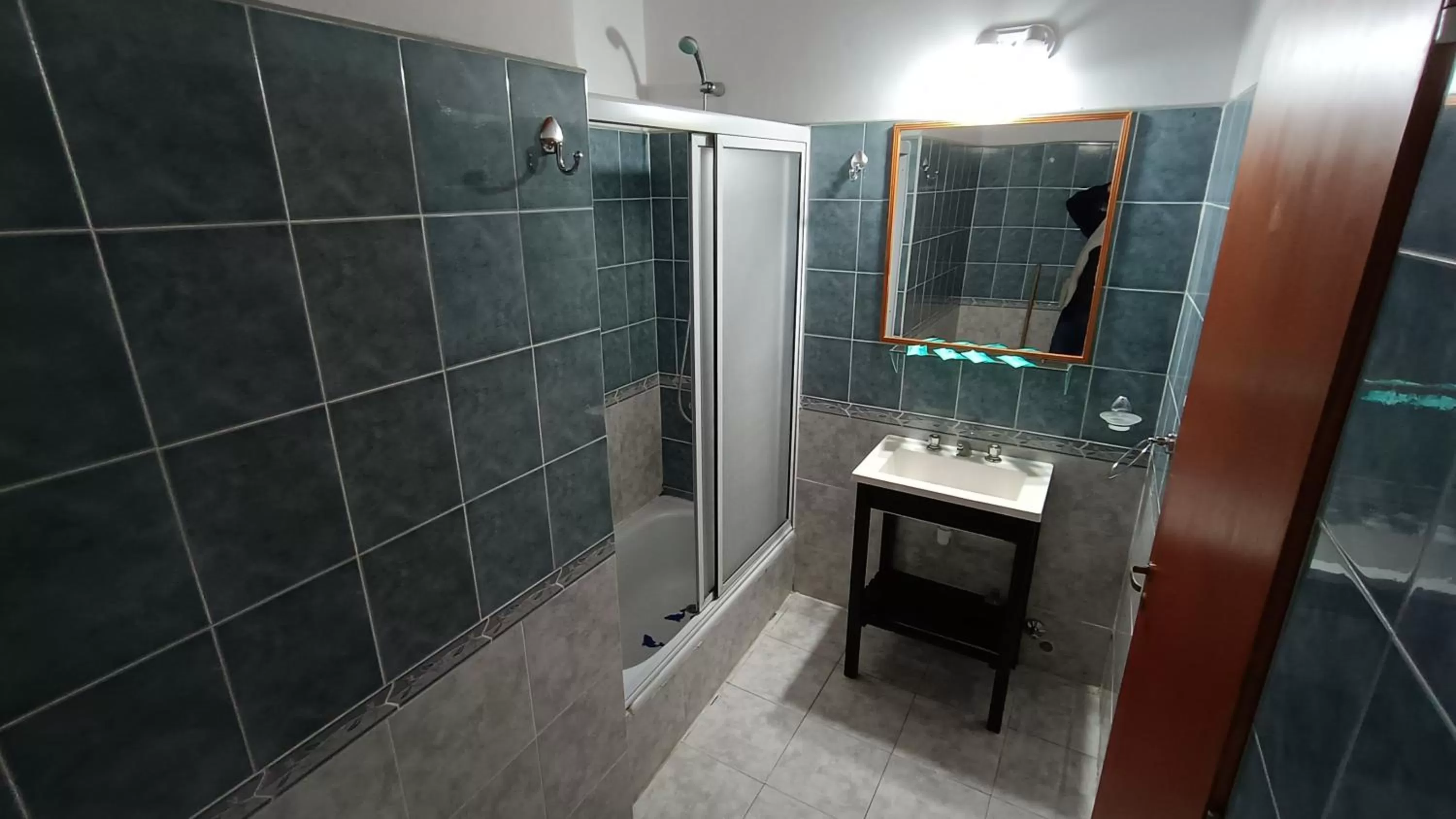Bathroom in Castelar - Hotel & Apart