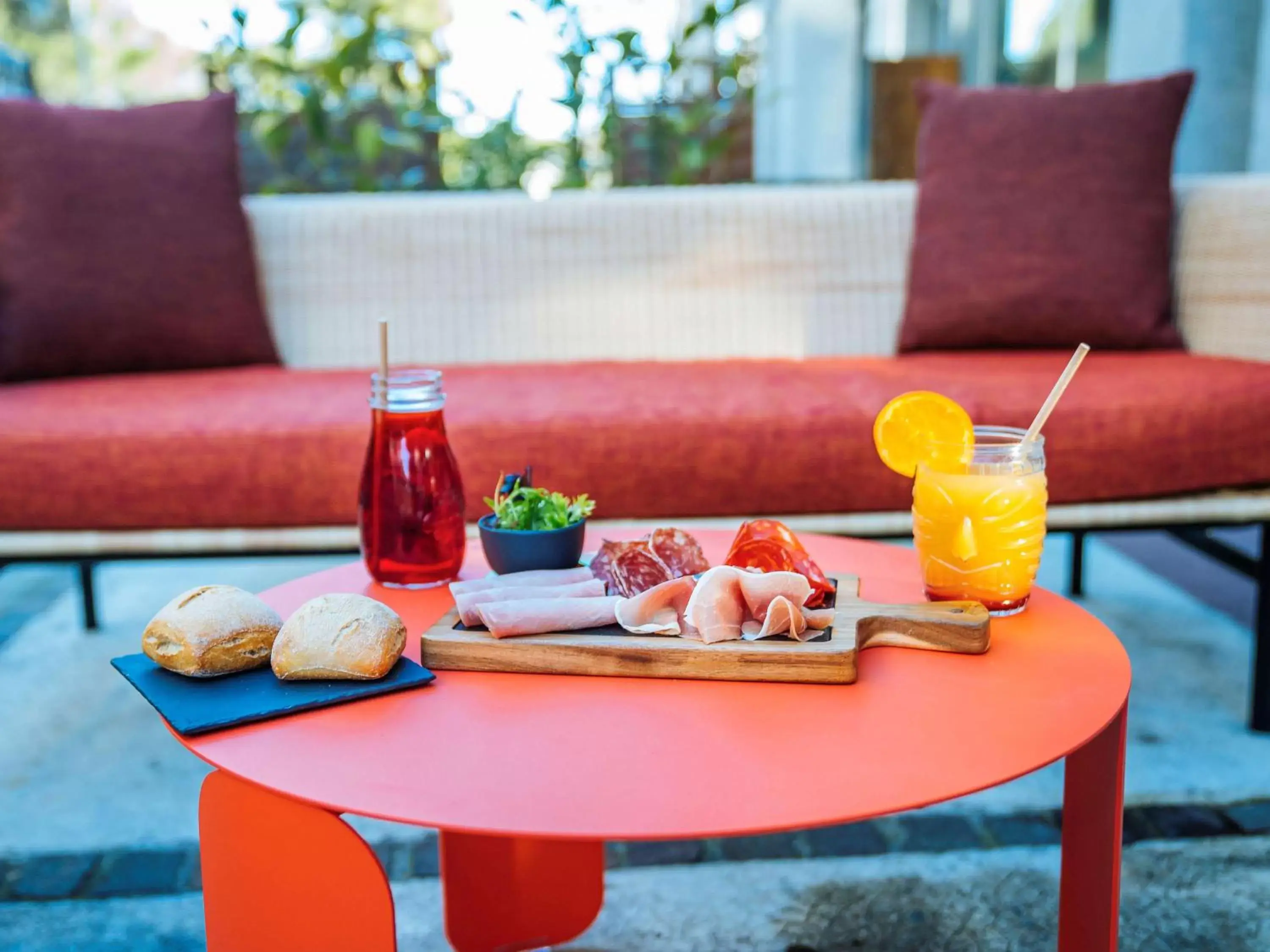 Restaurant/places to eat, Breakfast in ibis Styles Antibes