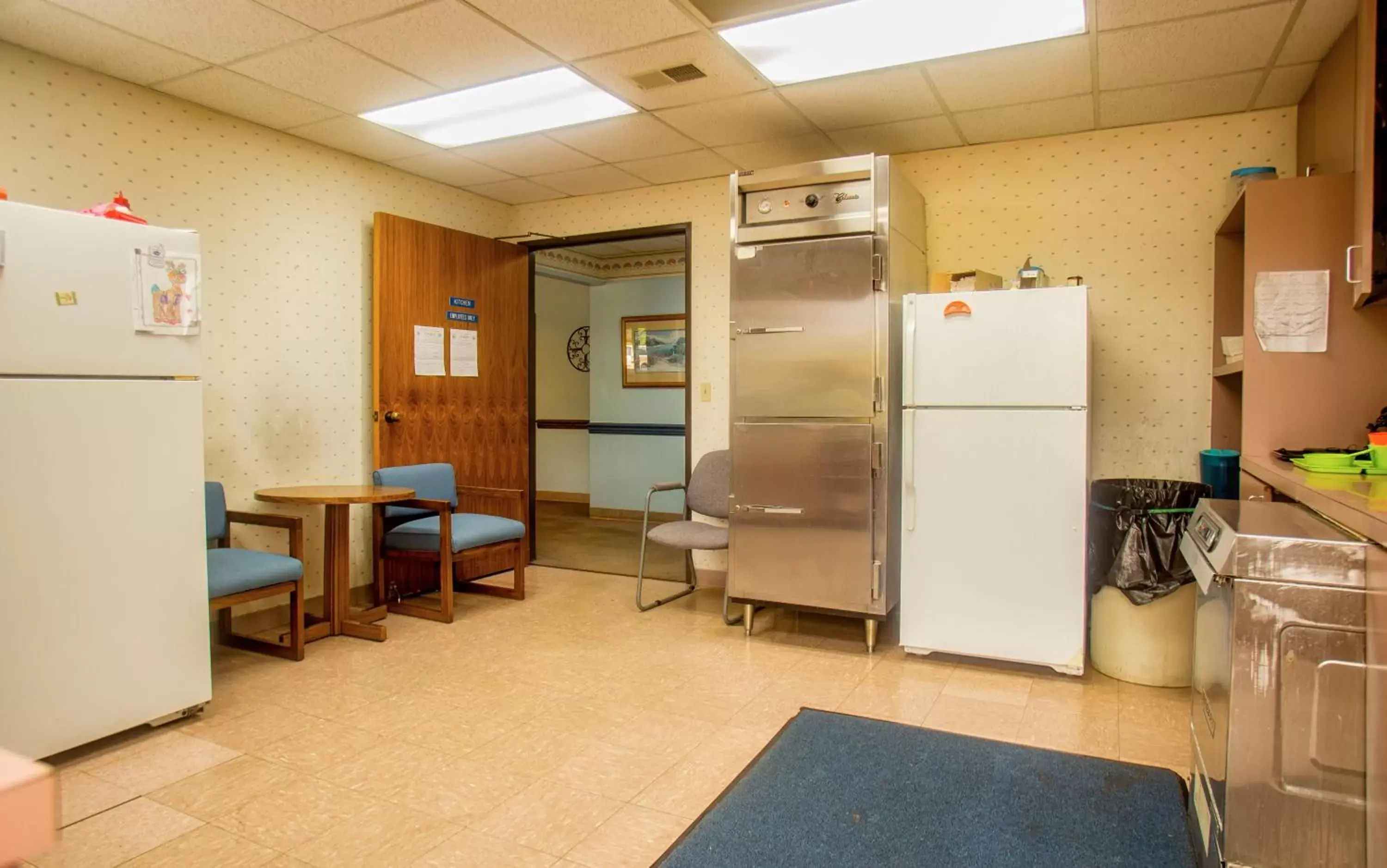 Kitchen or kitchenette in Lafayette Inn