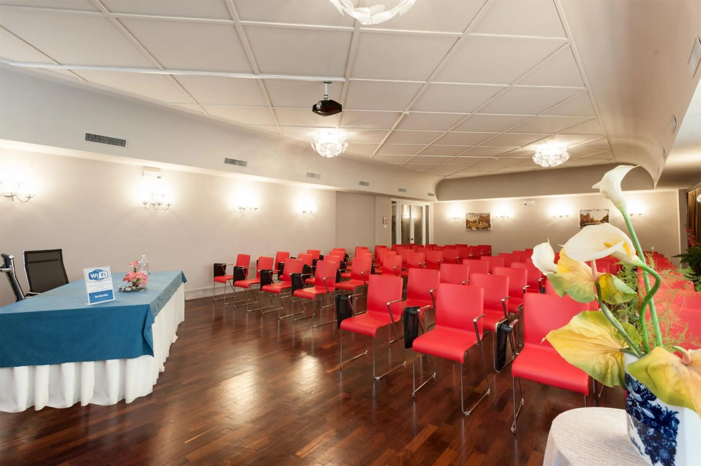 Meeting/conference room in Hotel Lombardia